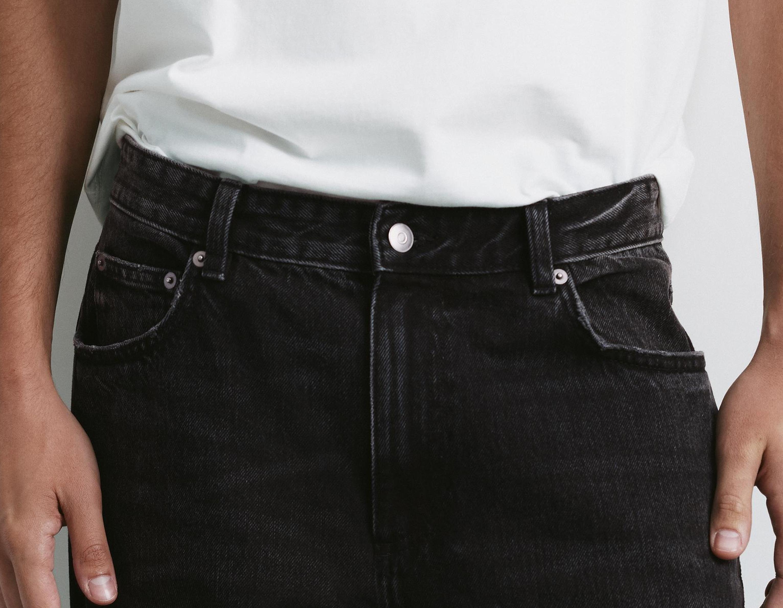 Straight-leg jeans — Faded black