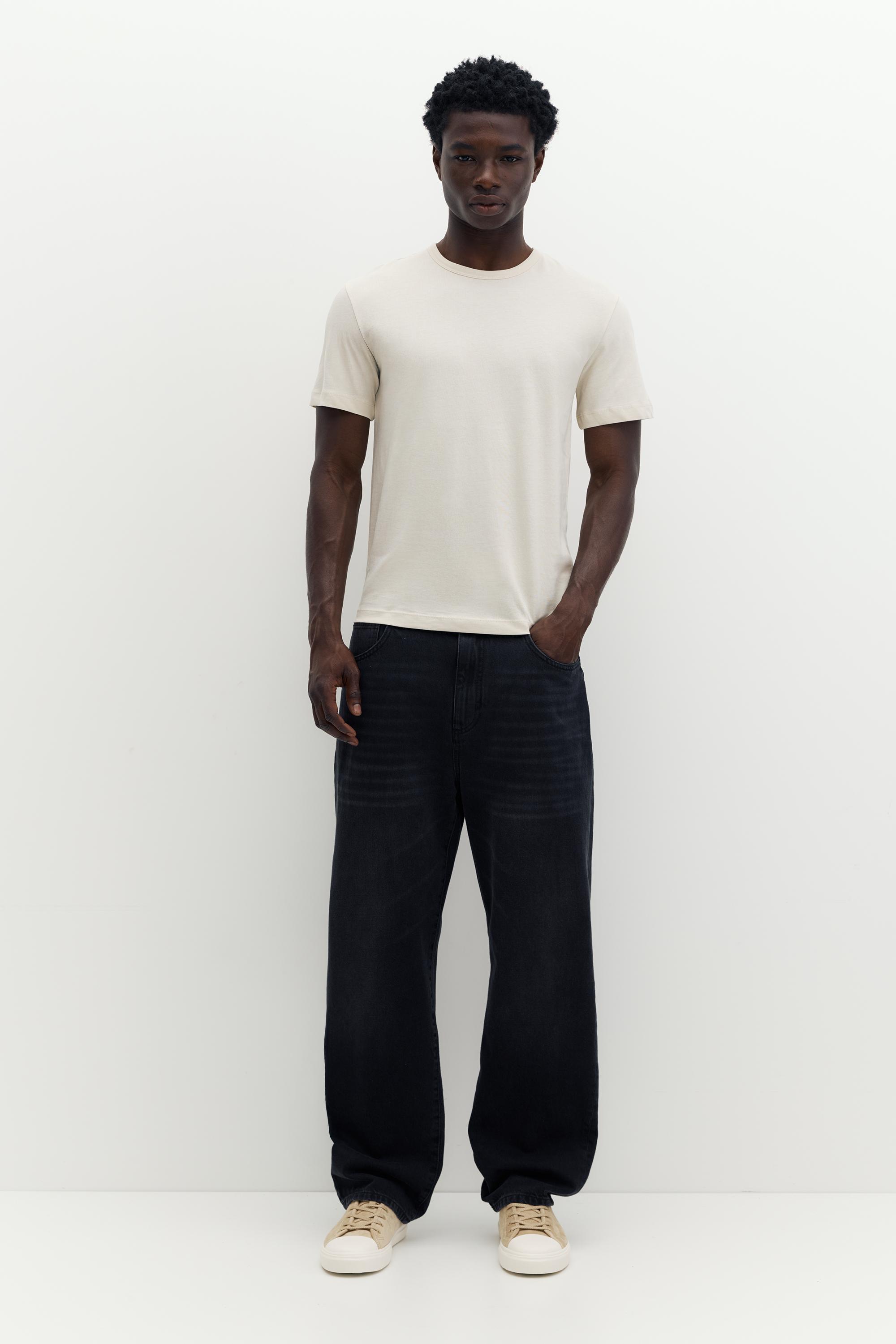 Slim fit basic T-shirt — Butter