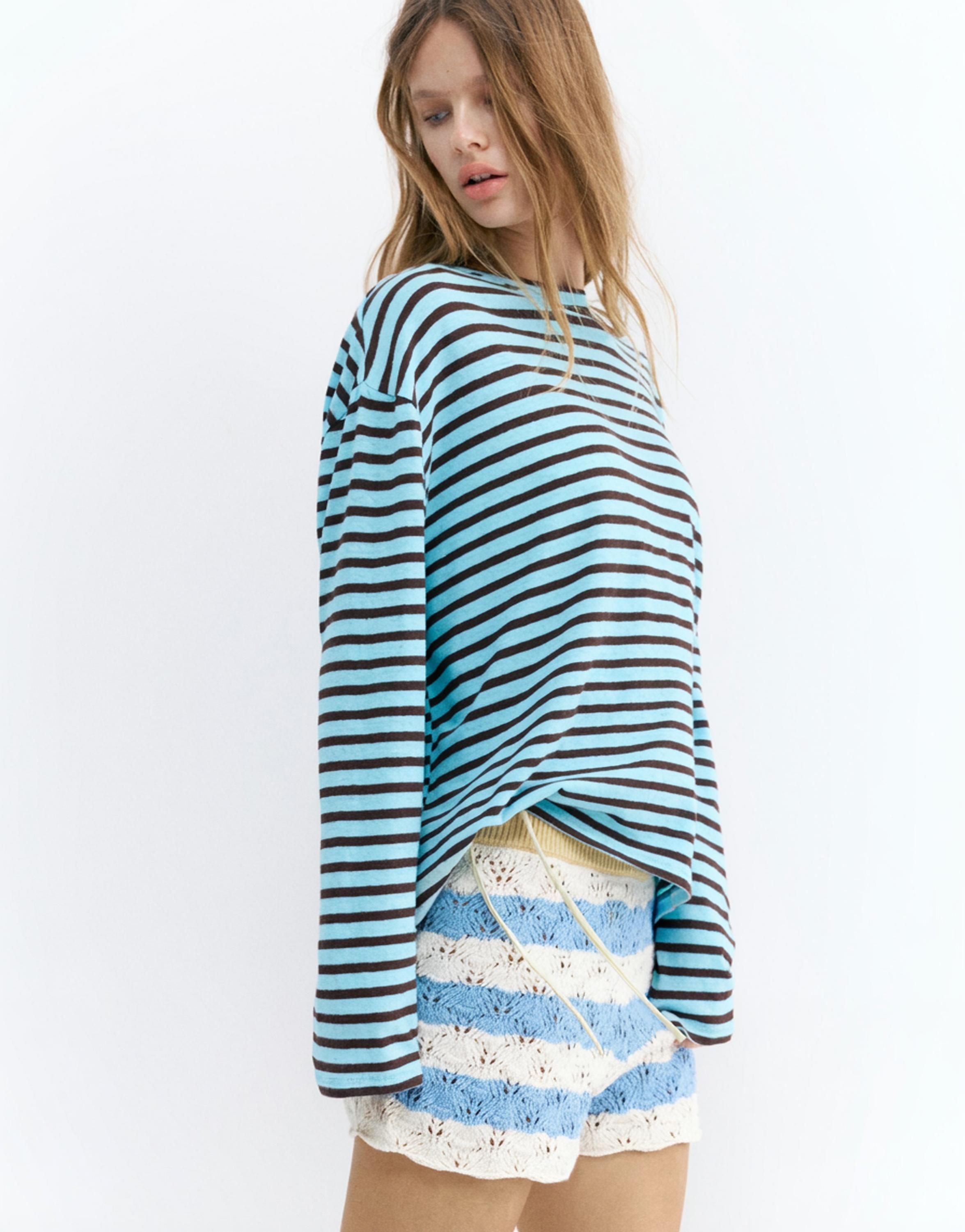 Striped crochet shorts — Pale blue