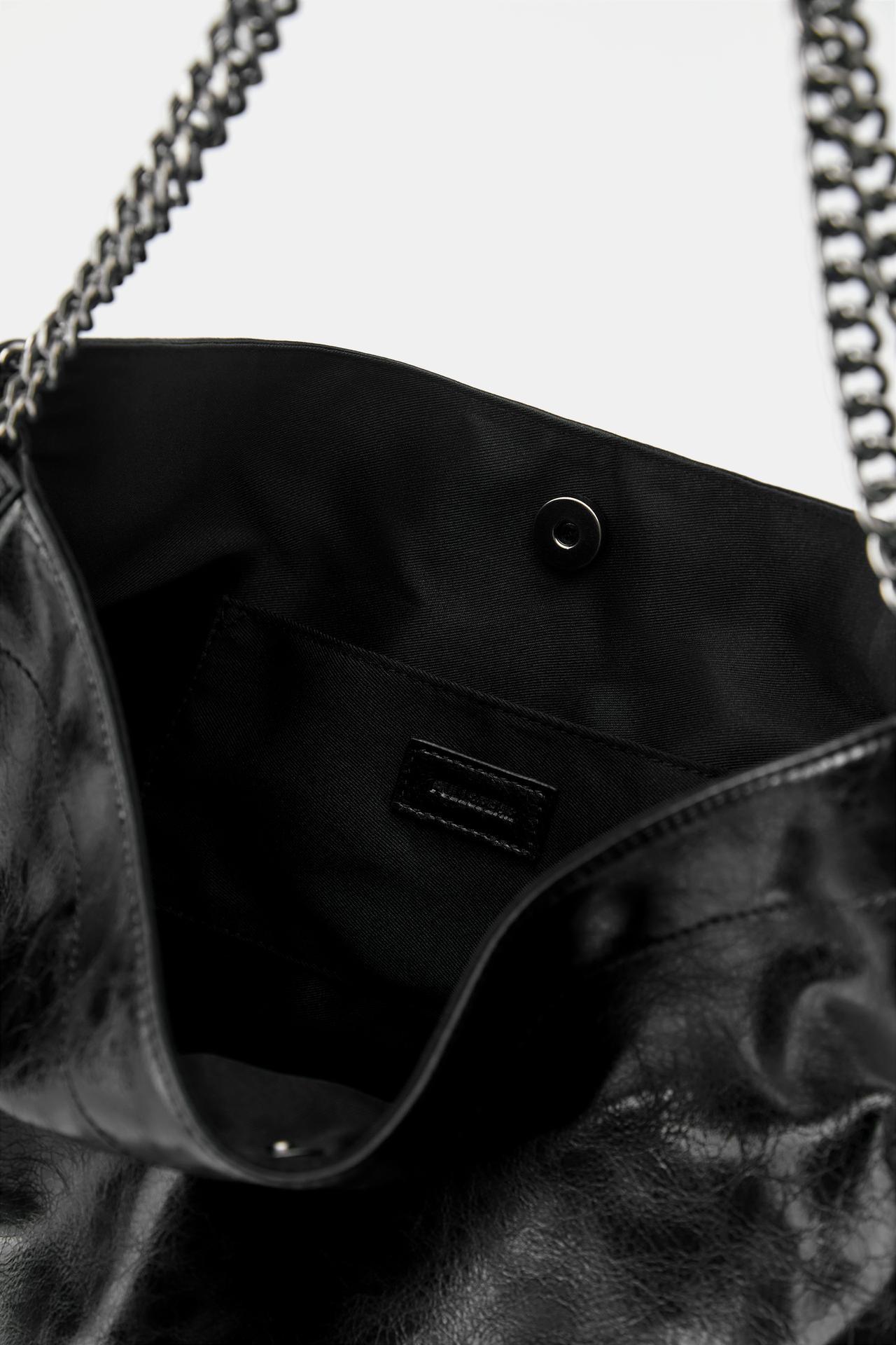 Suede chain tote bag — Black