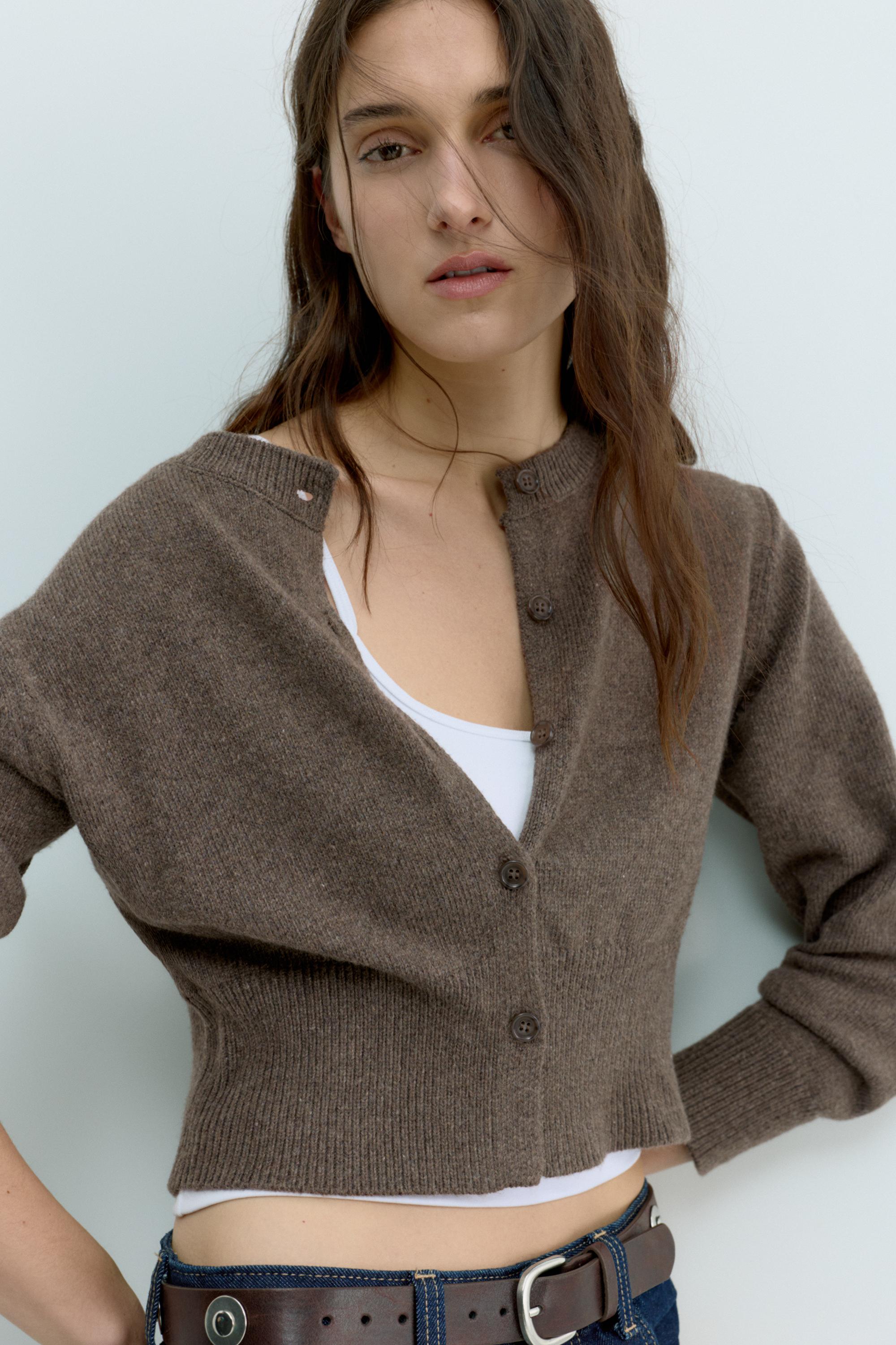 Cardigan Corto Con Bottoni
