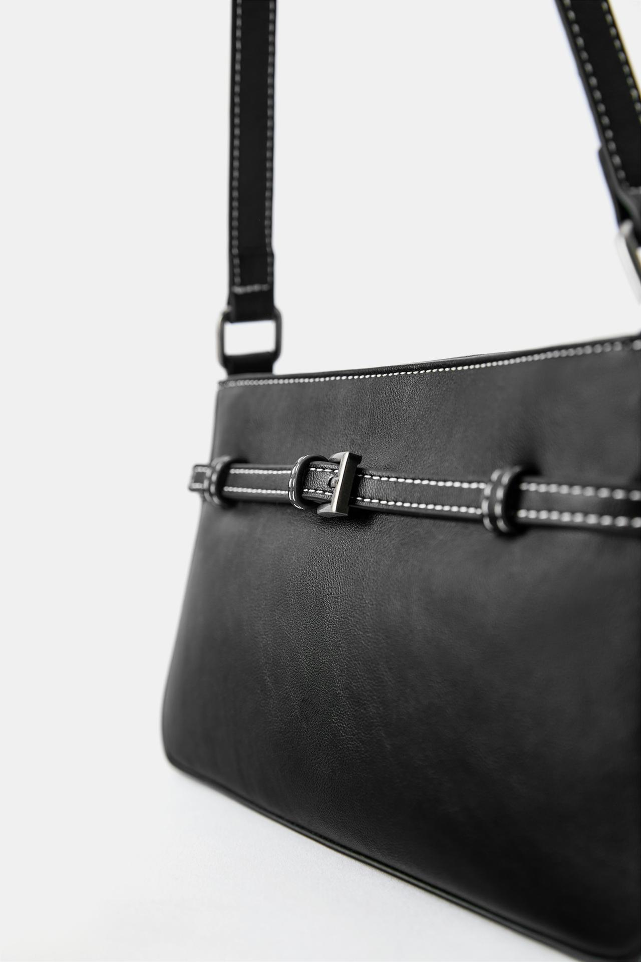 Buckle shoulder bag — Black