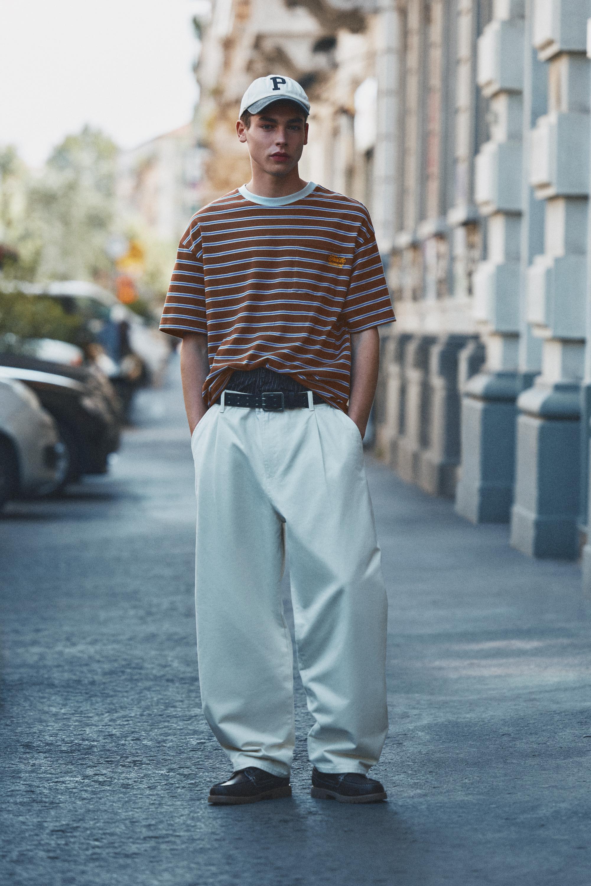 Striped T-shirt with text — Brown