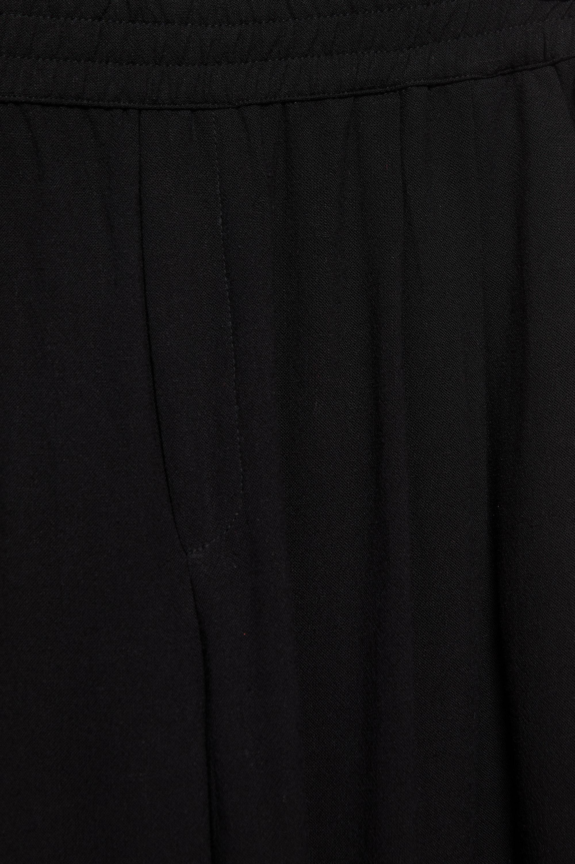 Flowing darted trousers — Black