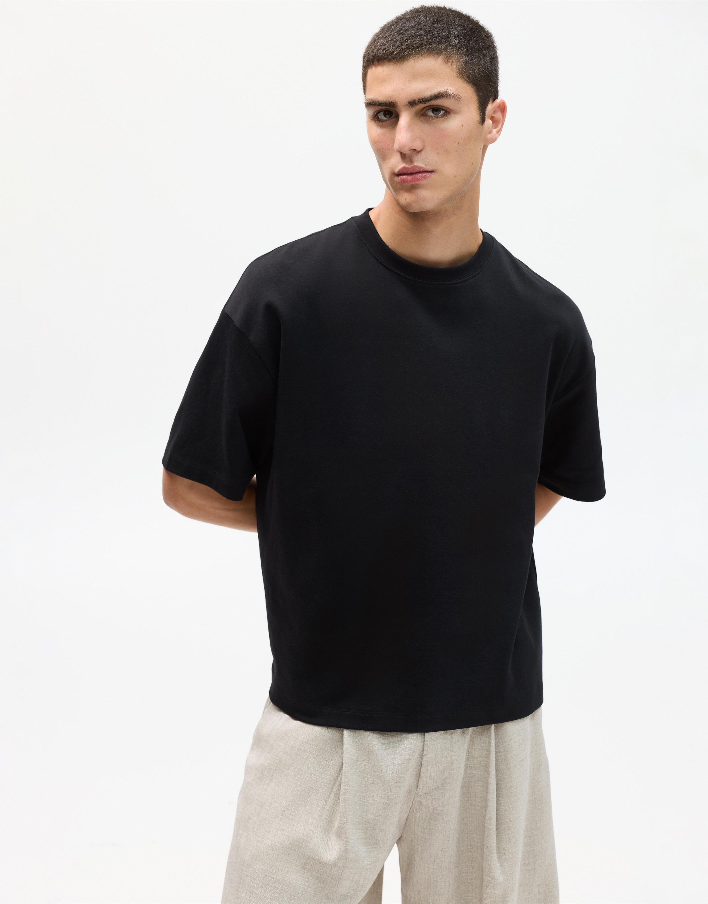Heavy weight T-shirt — Black