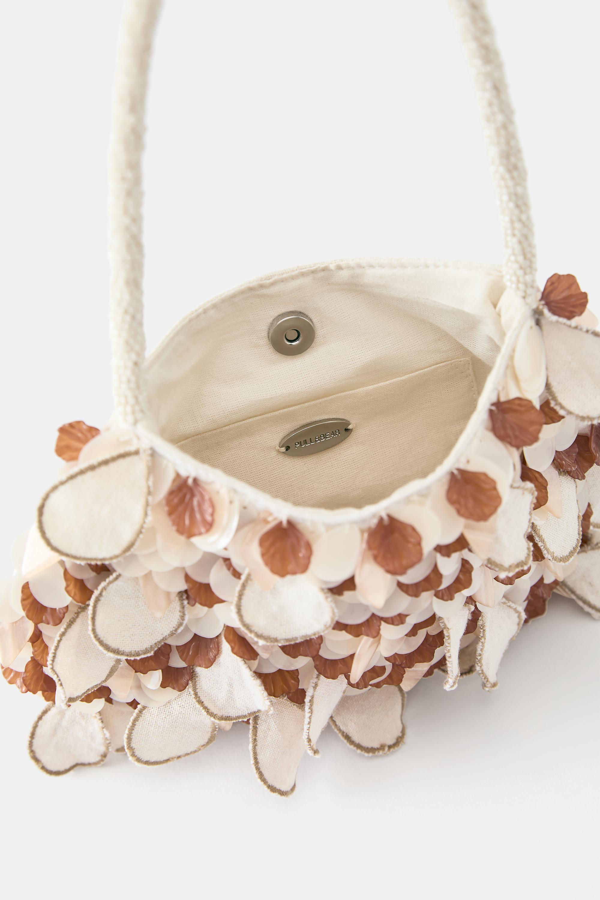 Beaded shoulder bag — Ecru