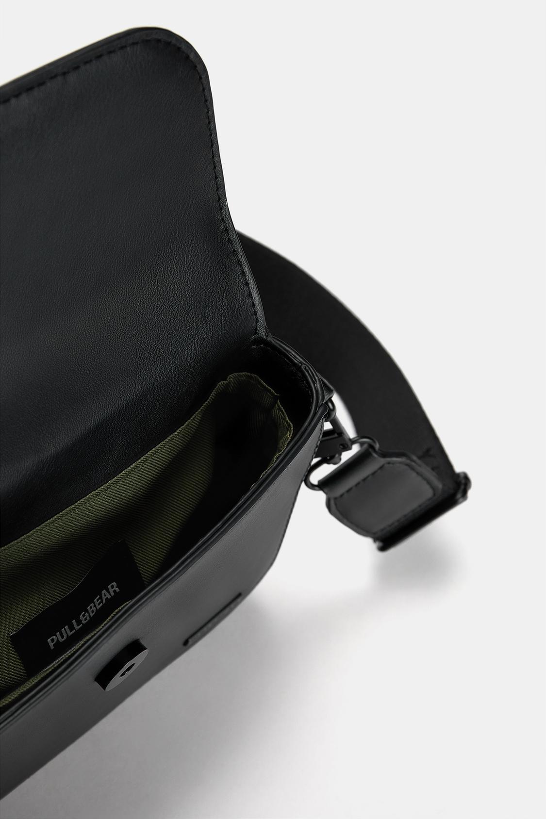 Textured half-moon crossbody bag - PULL&BEAR