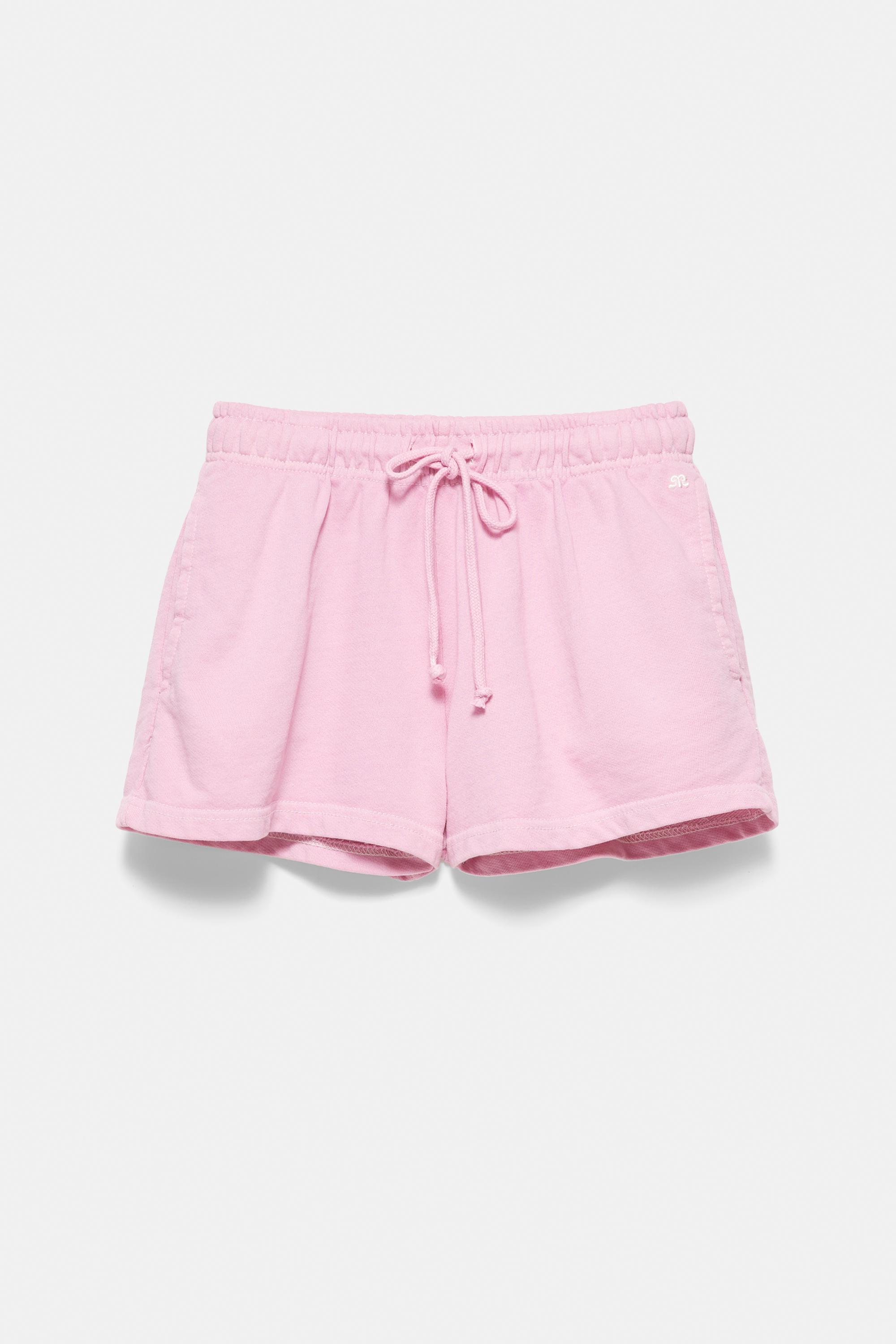 Sports shorts with elastic waist