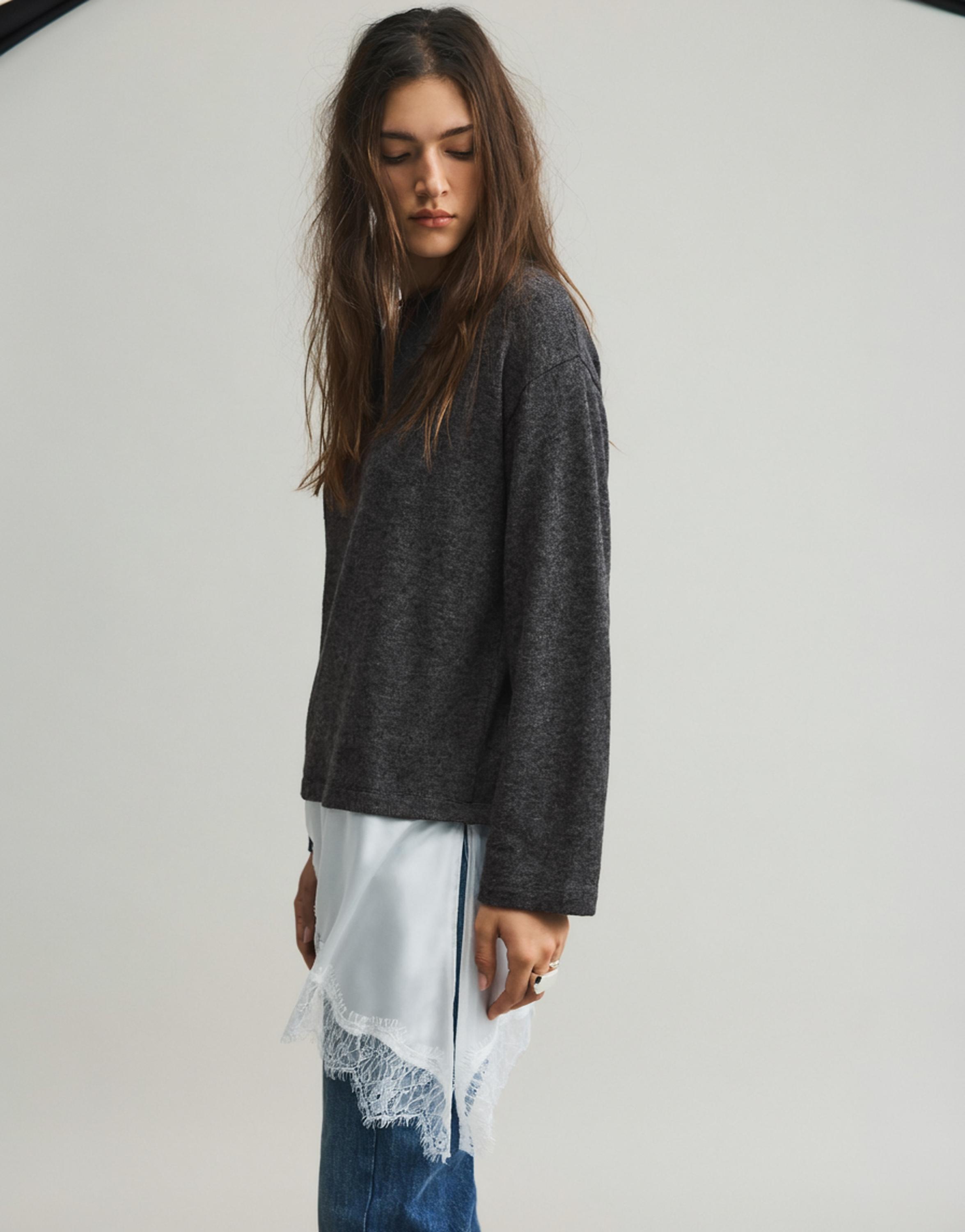 Fine lace combined jumper — Dark grey