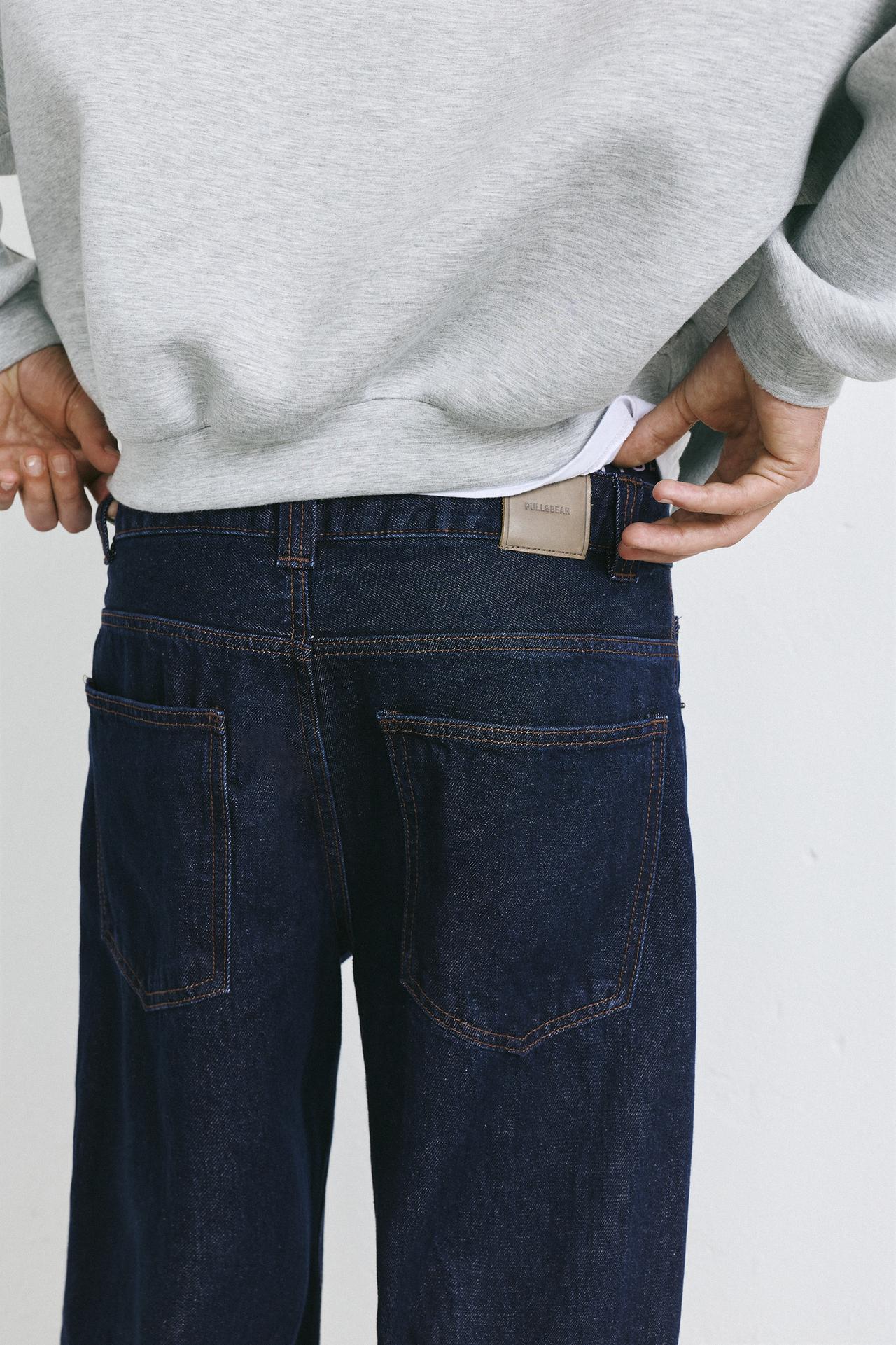 Relaxed fit jeans — Navy