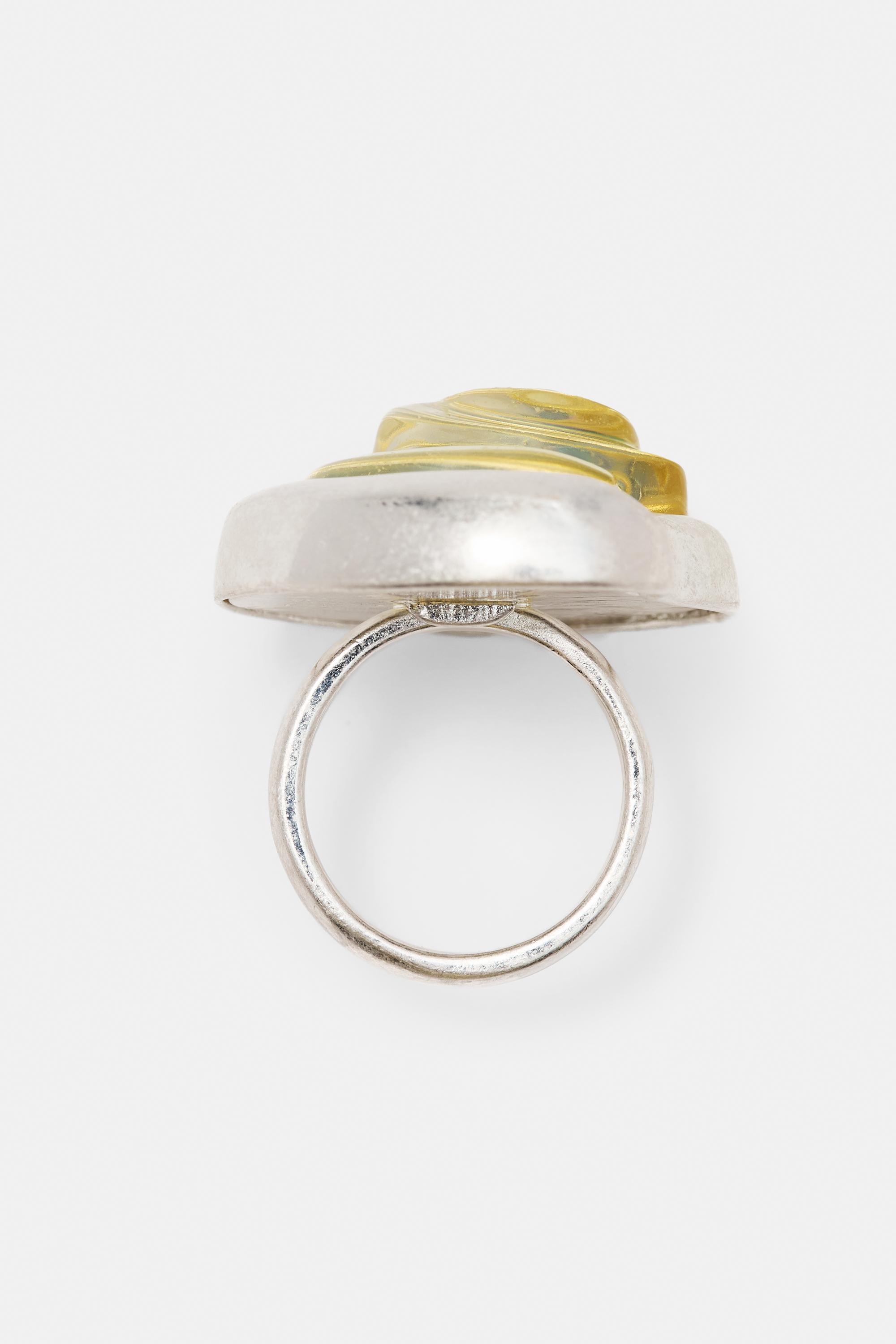 Mixed seashell ring — Silver