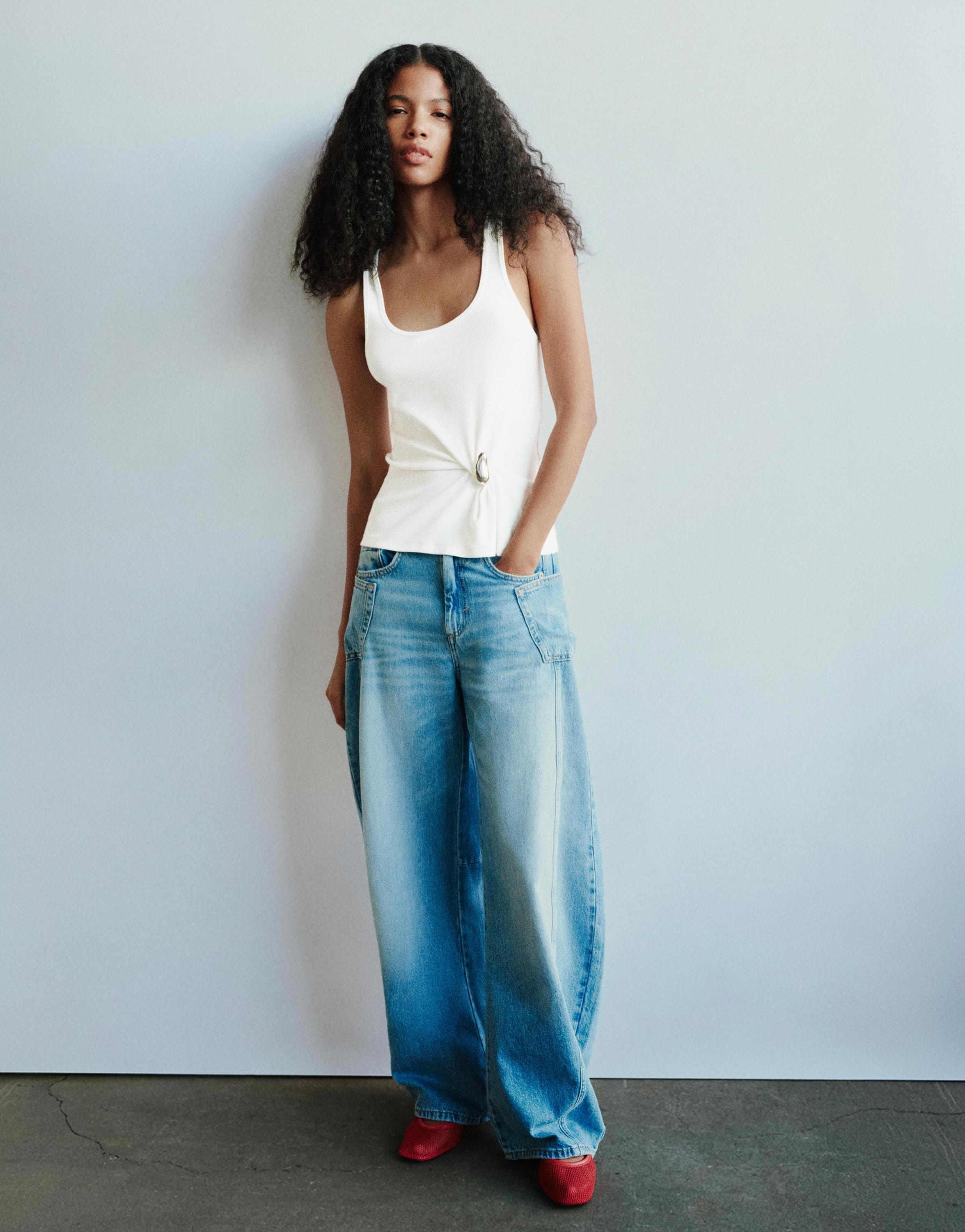 Metal appliqué tank top — White