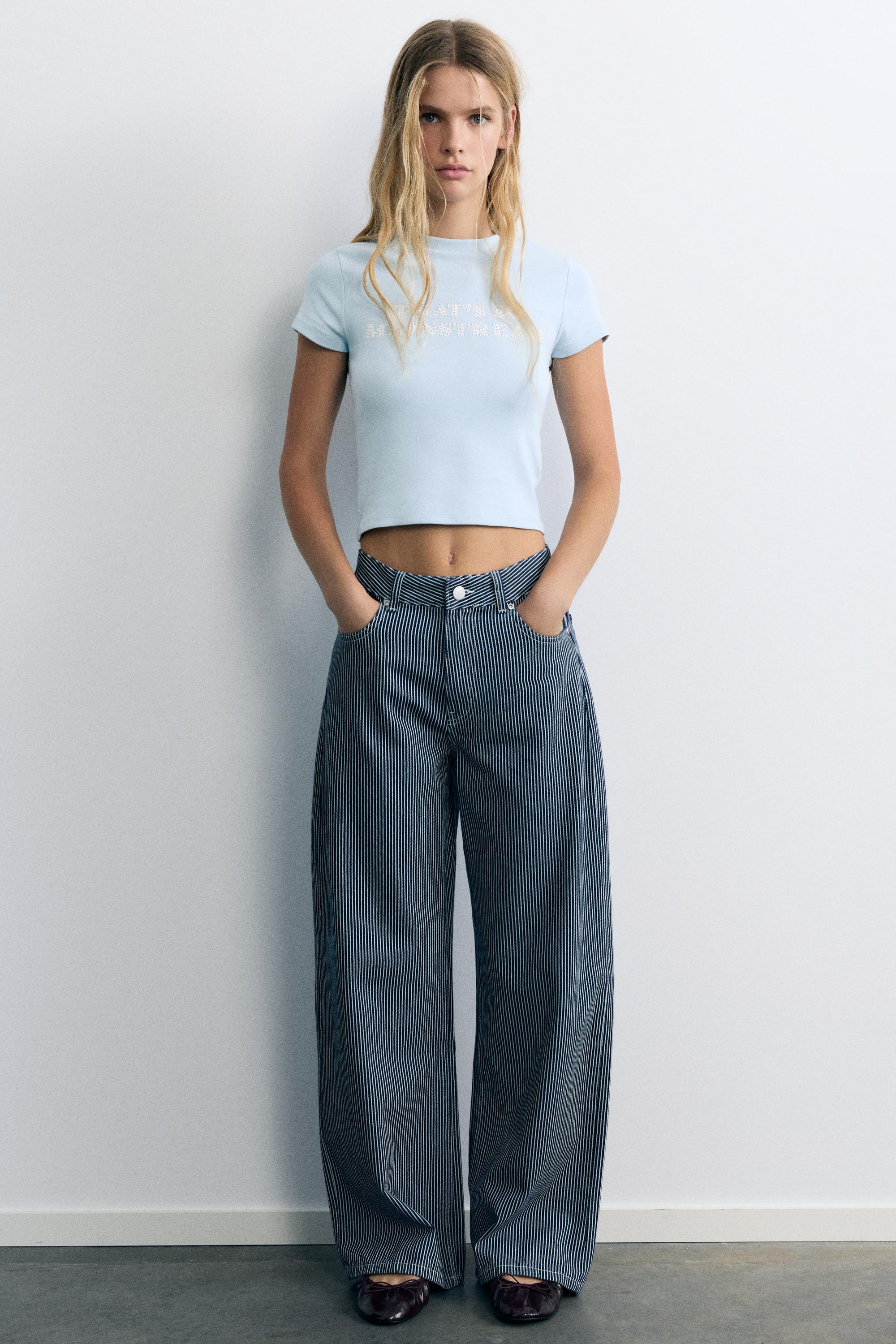 Studded slogan T-shirt — Pale blue