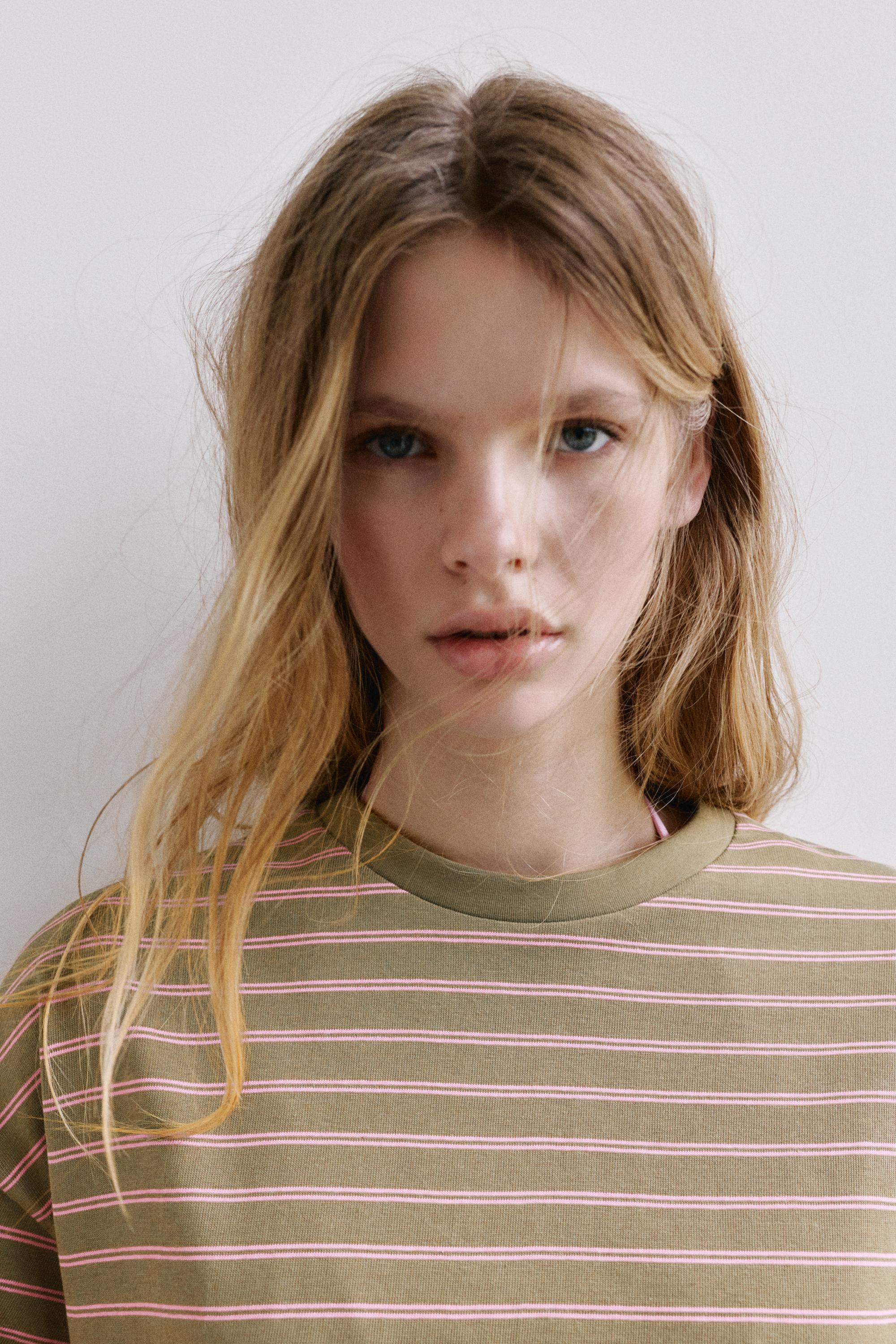Oversize short sleeve T-shirt — Striped