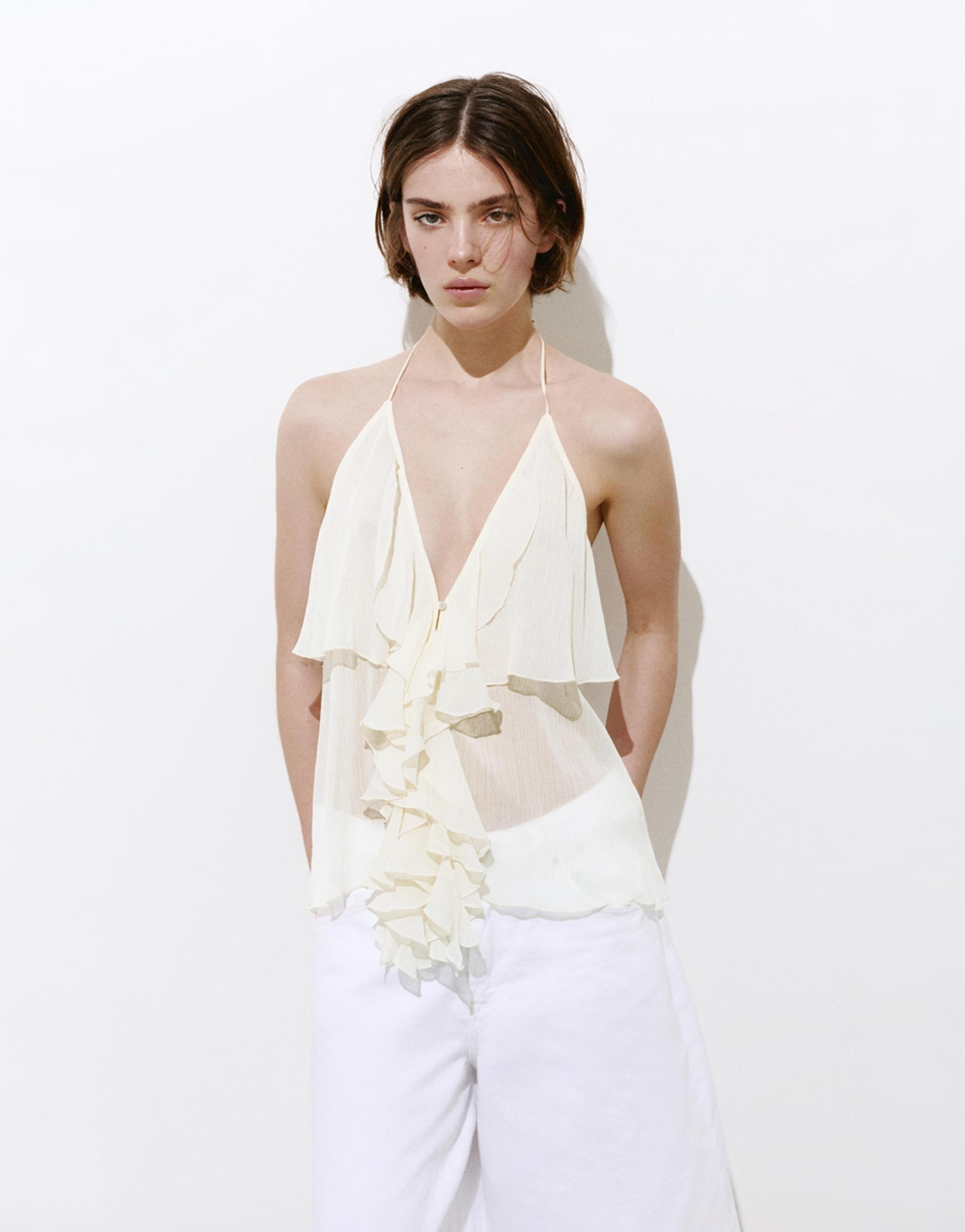 Halter top with ruffles — Sand