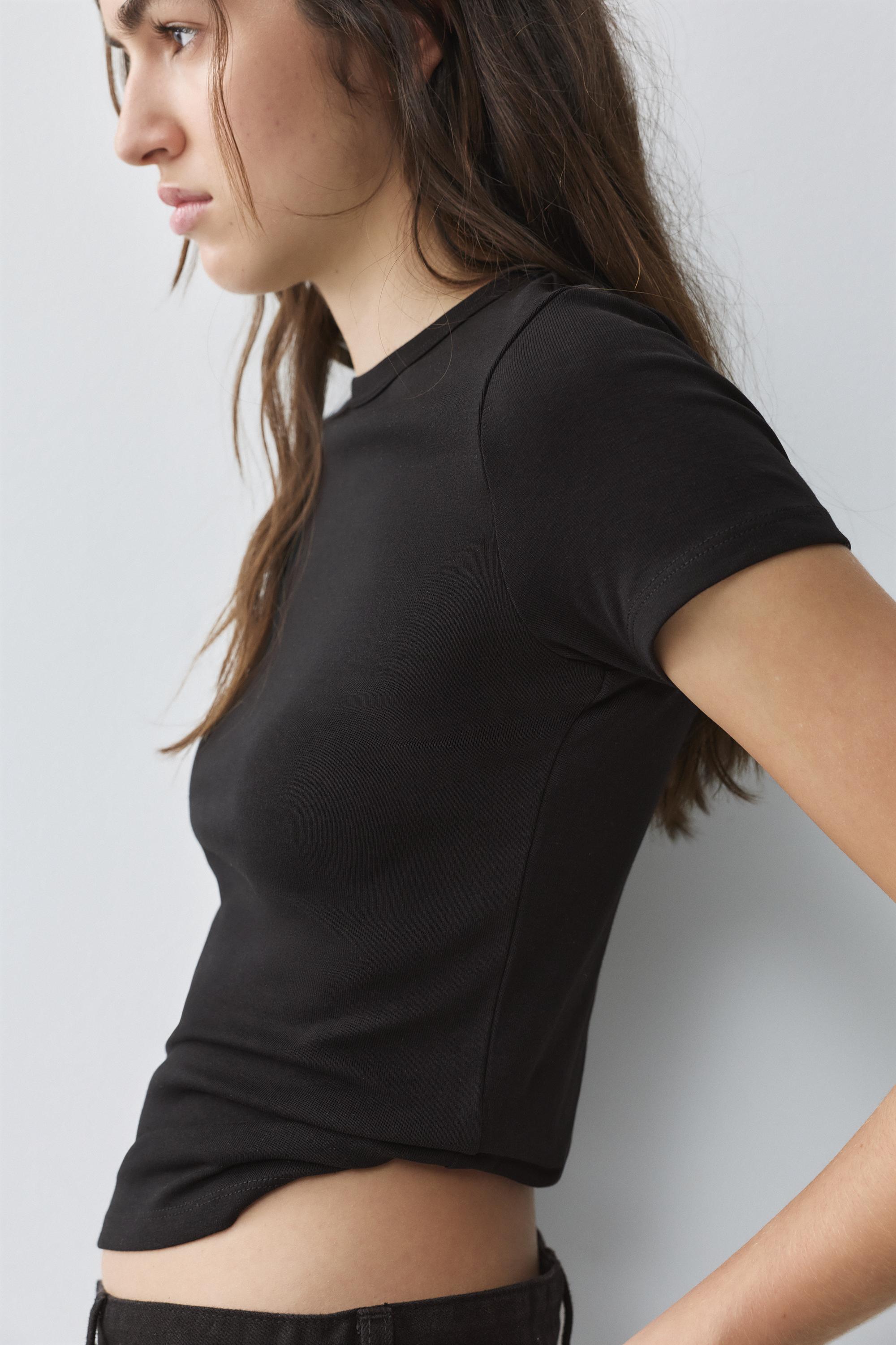 Fitted short sleeve T-shirt — Black