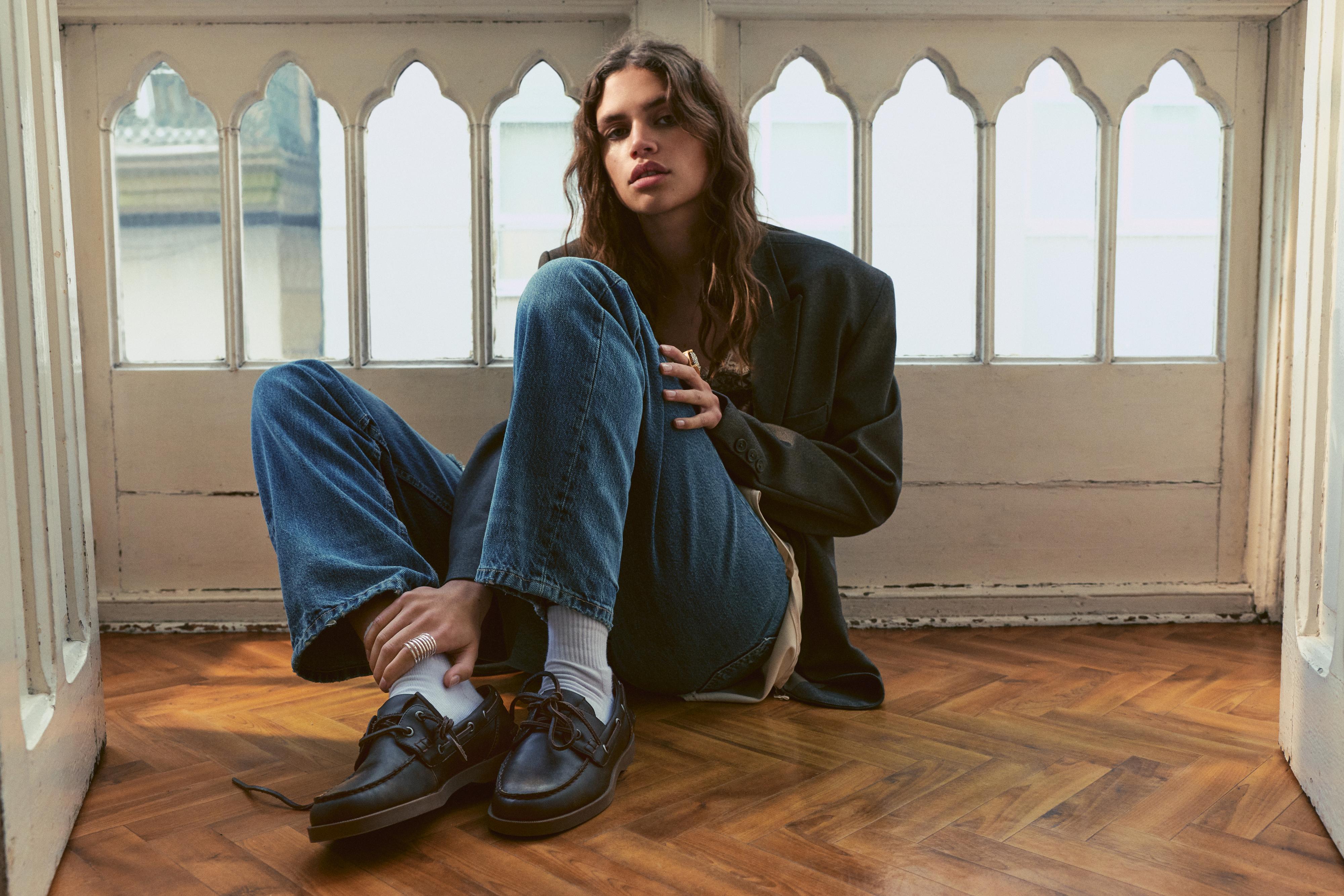 Distressed lace-up shoes — Brown
