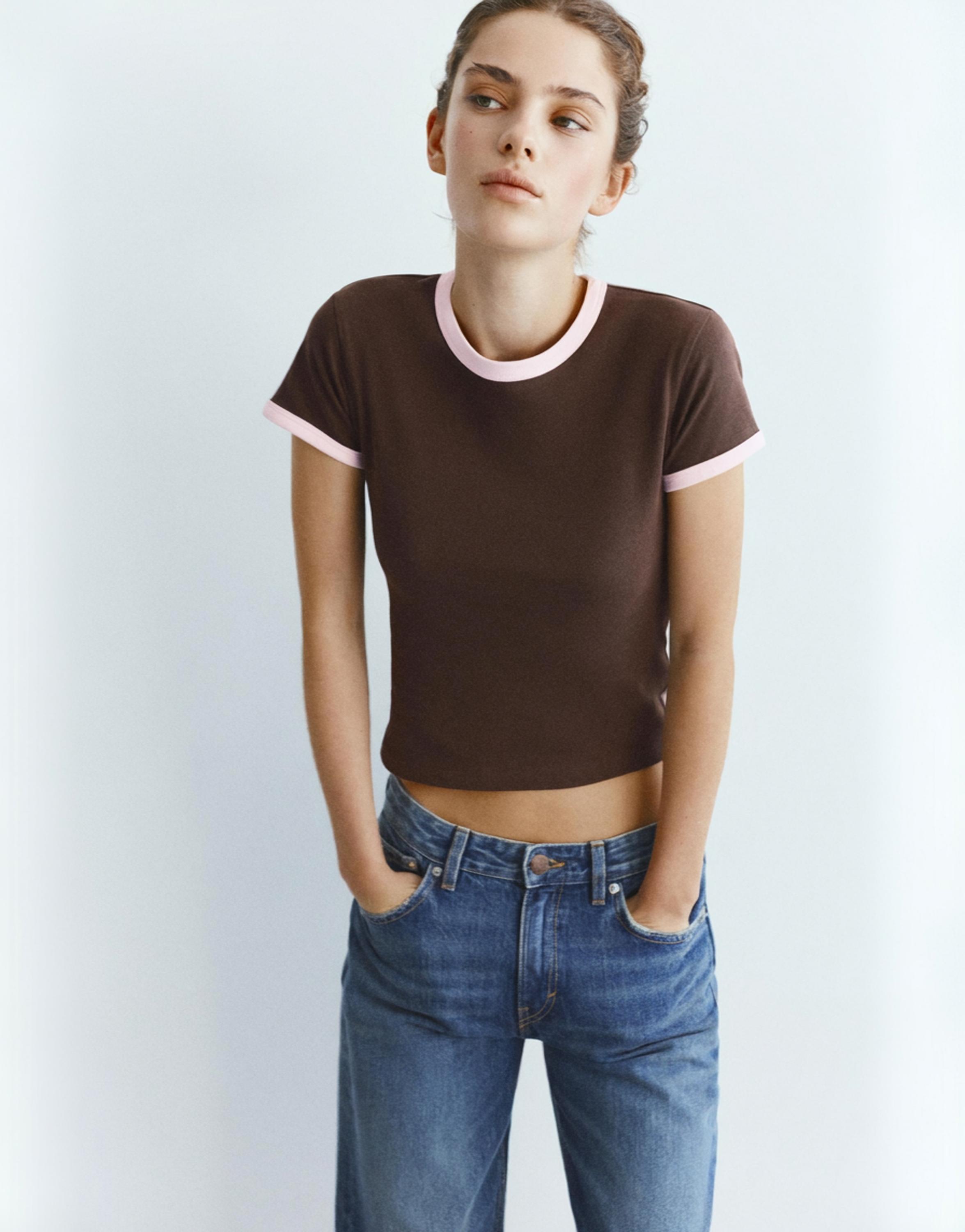 Short sleeve ribbed T-shirt — Brown