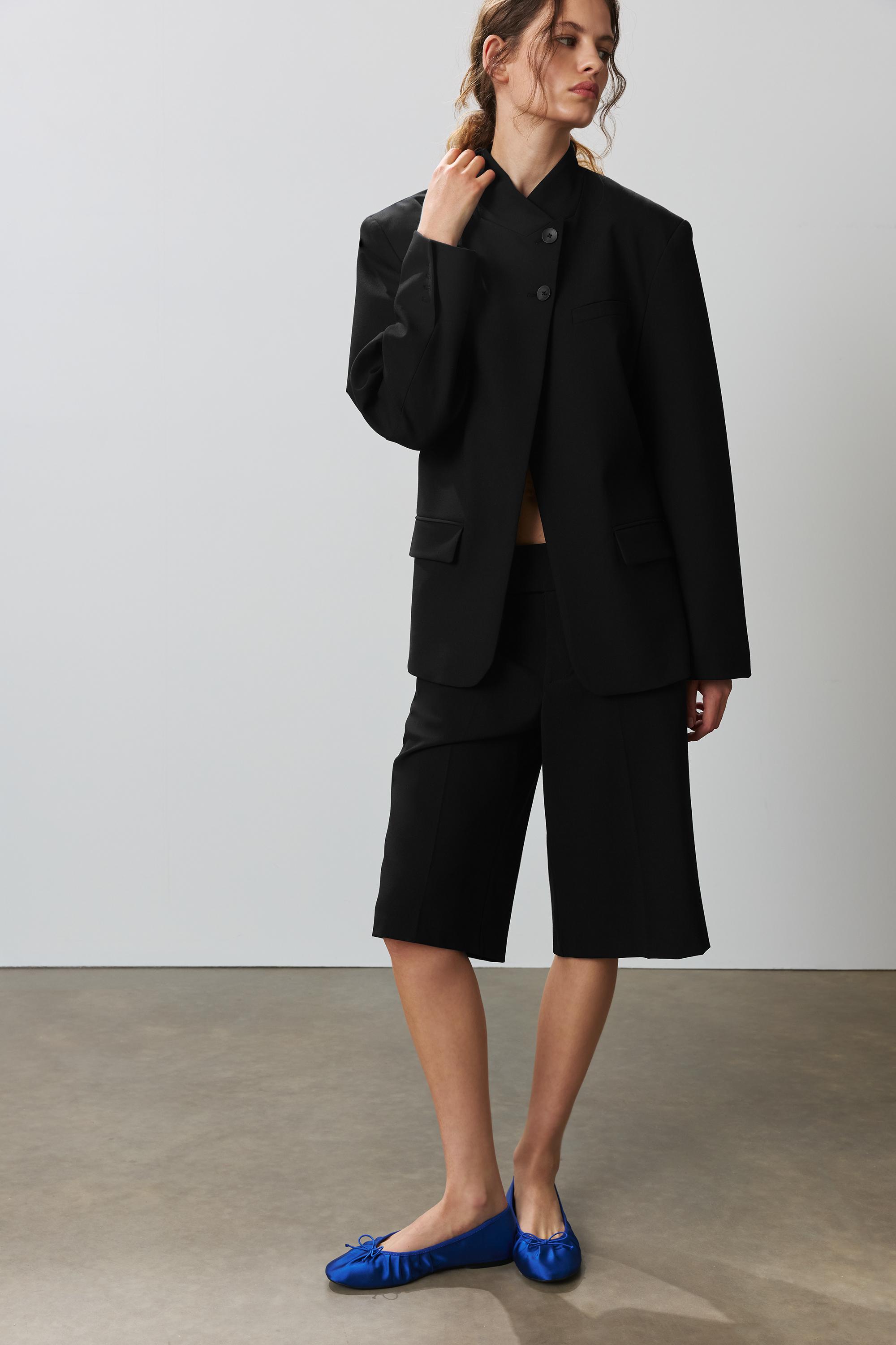 Tailored Bermuda shorts — Black