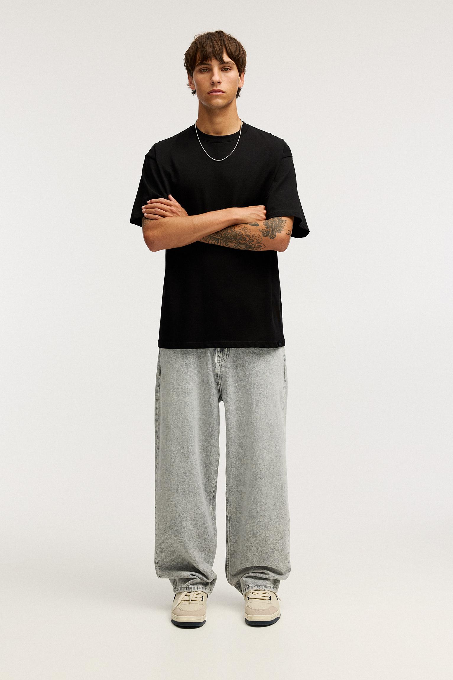 Heavy weight T-shirt — Black