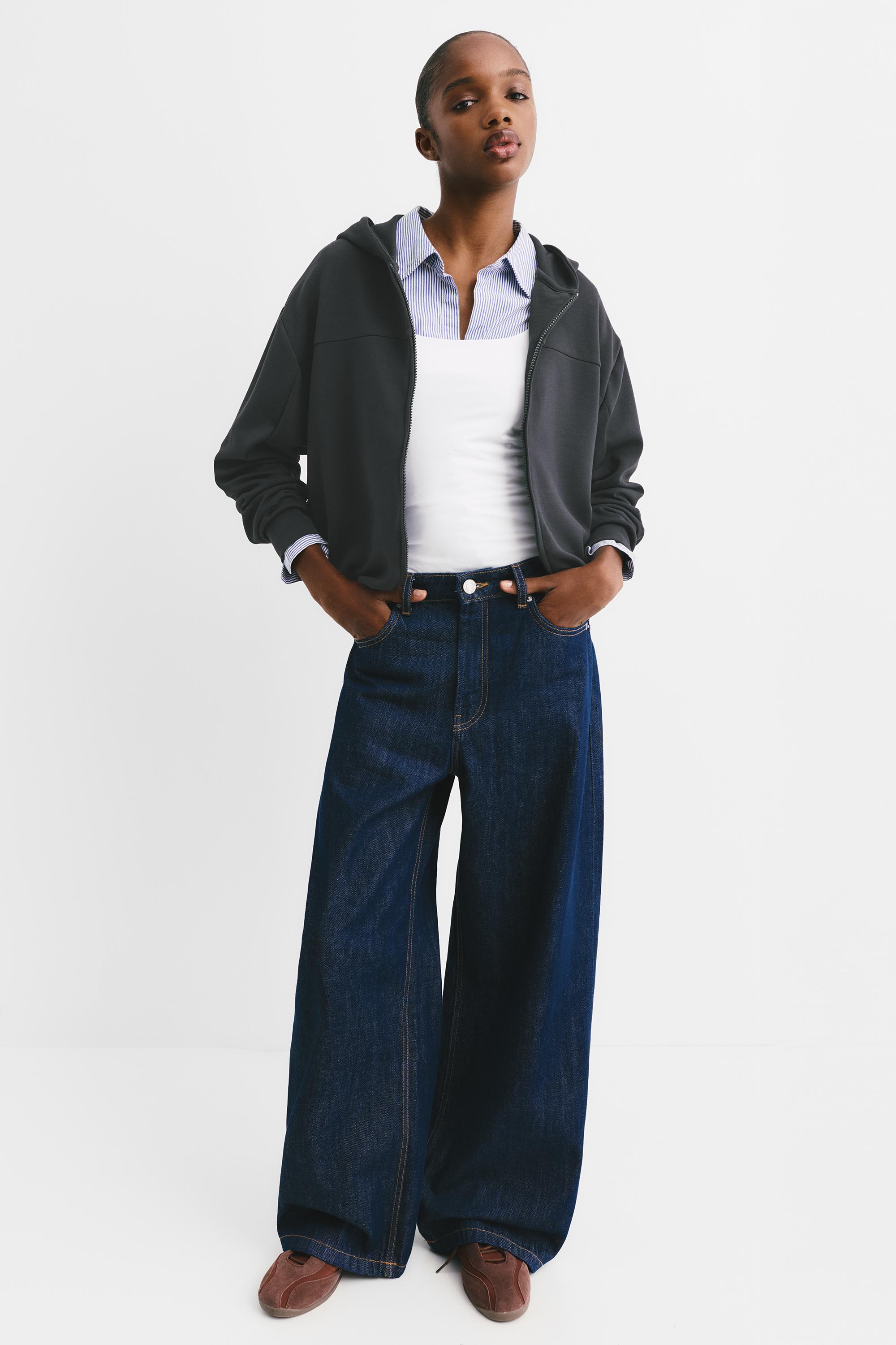 Yumuşak dokulu kapüşonlu sweatshirt - Görsel 83