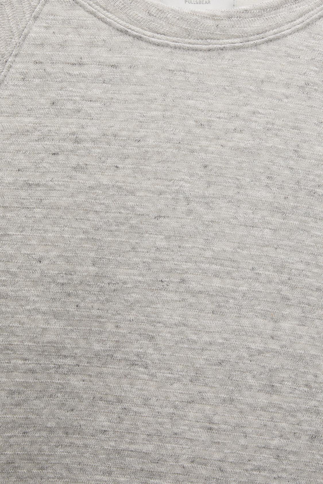 Graues Sweatshirt mit Textur - PULL&BEAR
