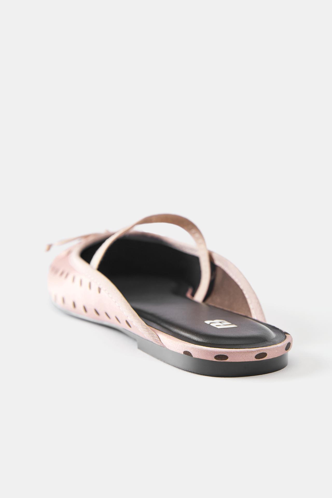 Polka dot slingback ballet flats — Pink