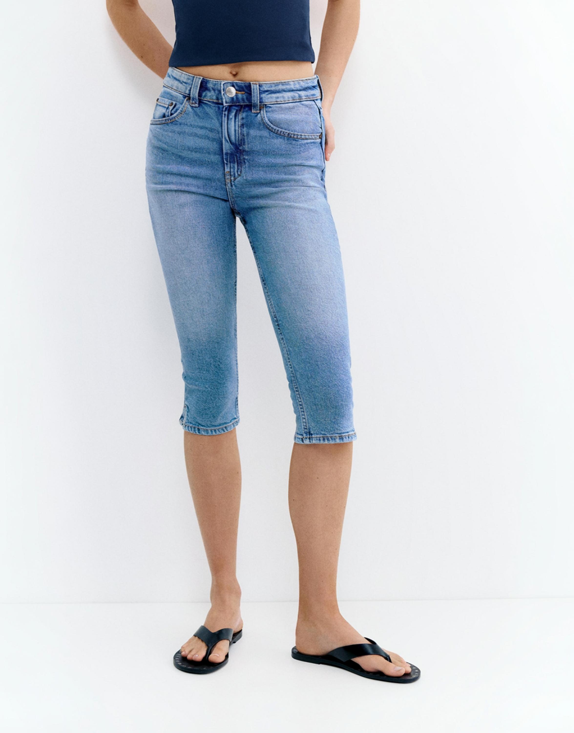 Mid-waist capris — Medium blue