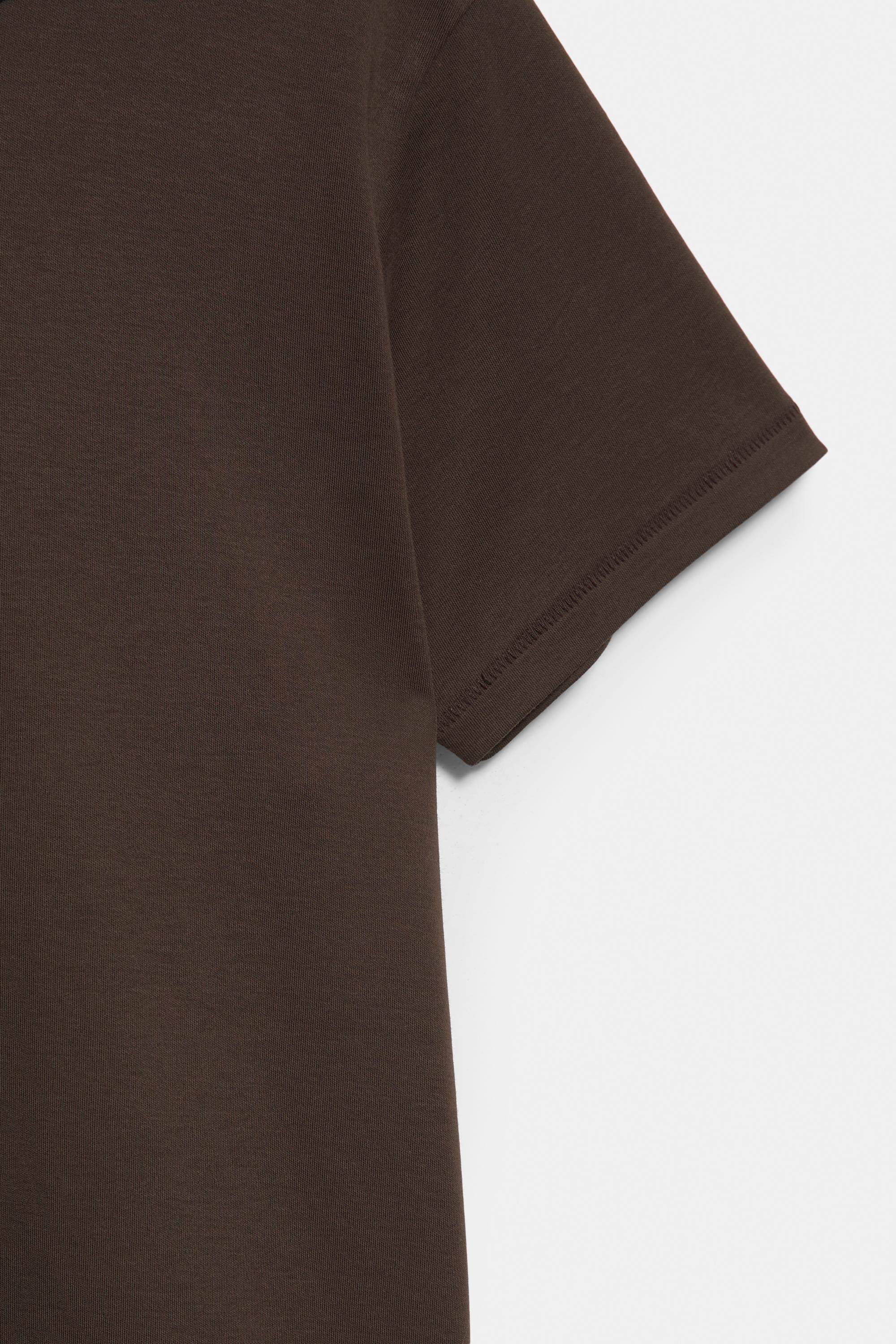 Basic short sleeve T-shirt — Brown