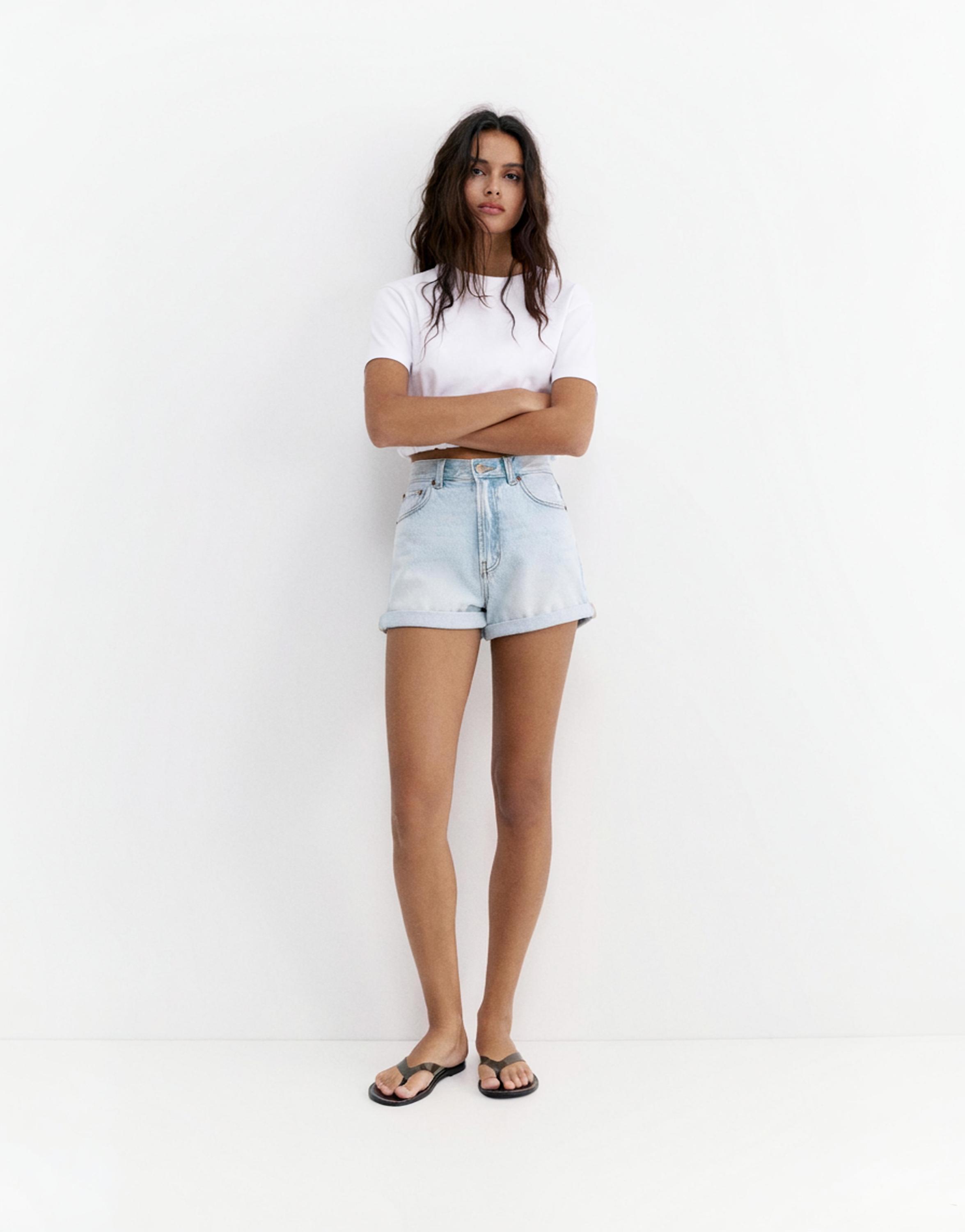 Denim turn-up mom shorts — Pale blue