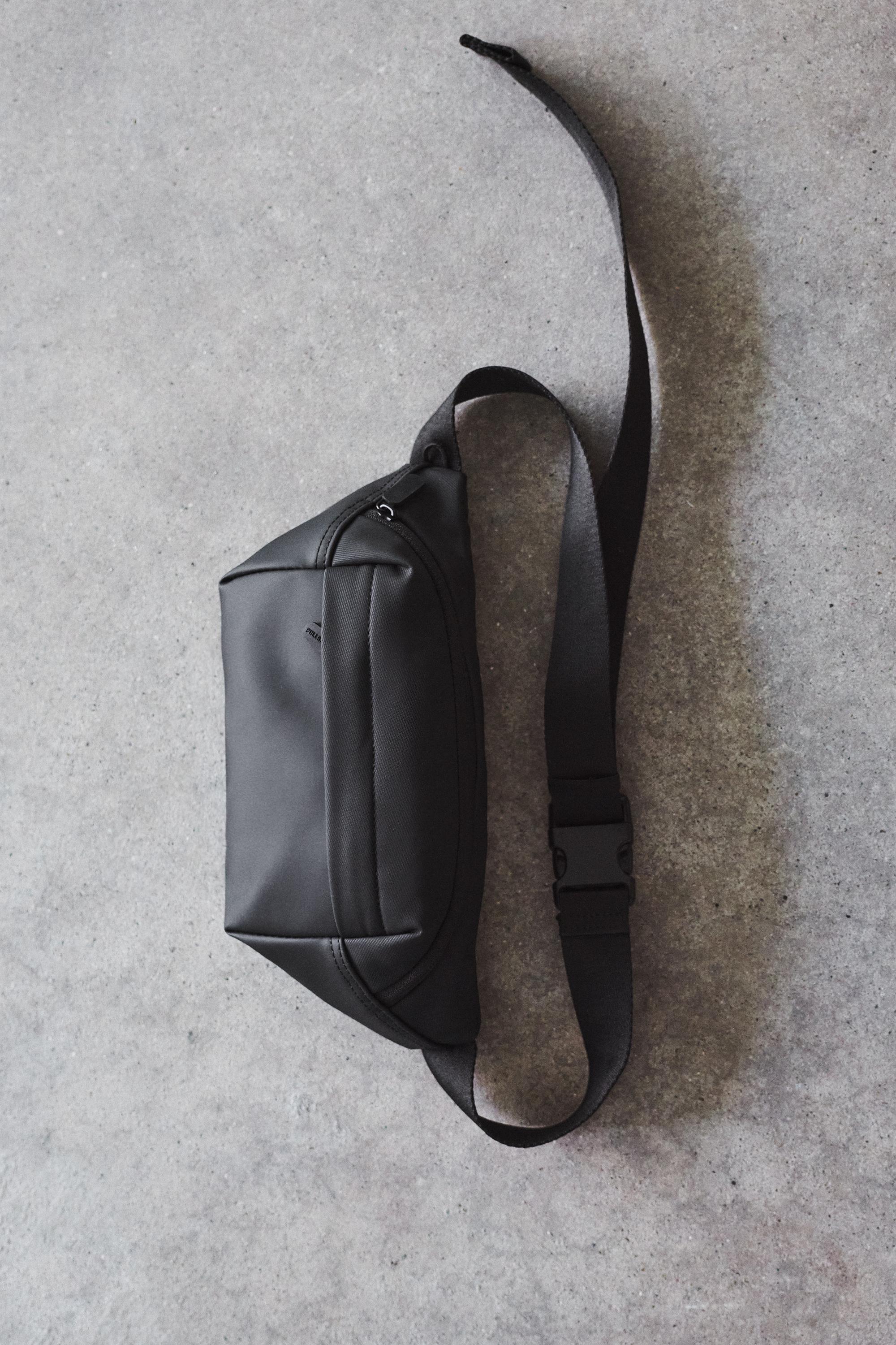 Rubberised belt bag — Black