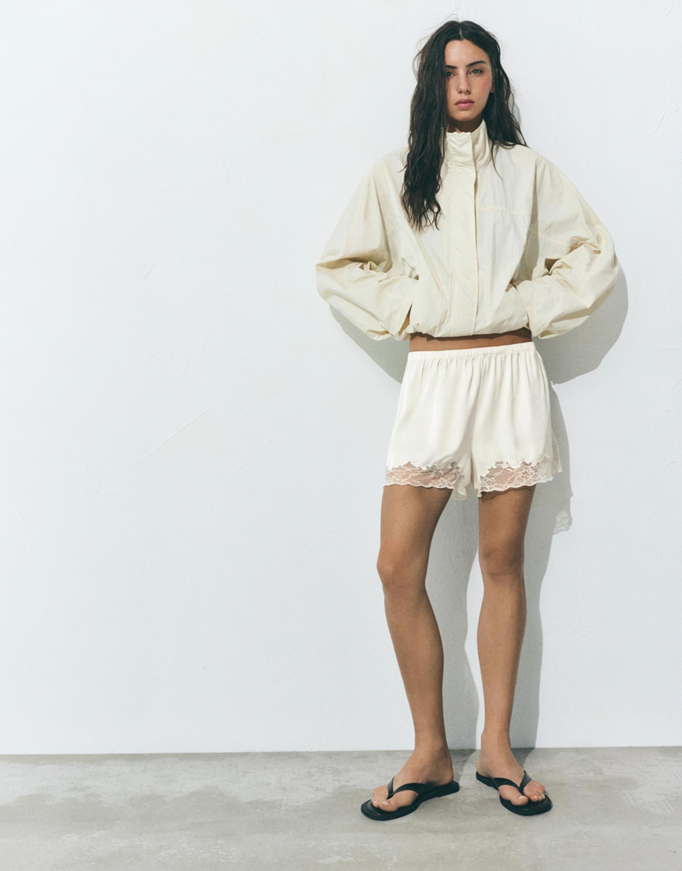 Satin lace cami shorts — Ecru