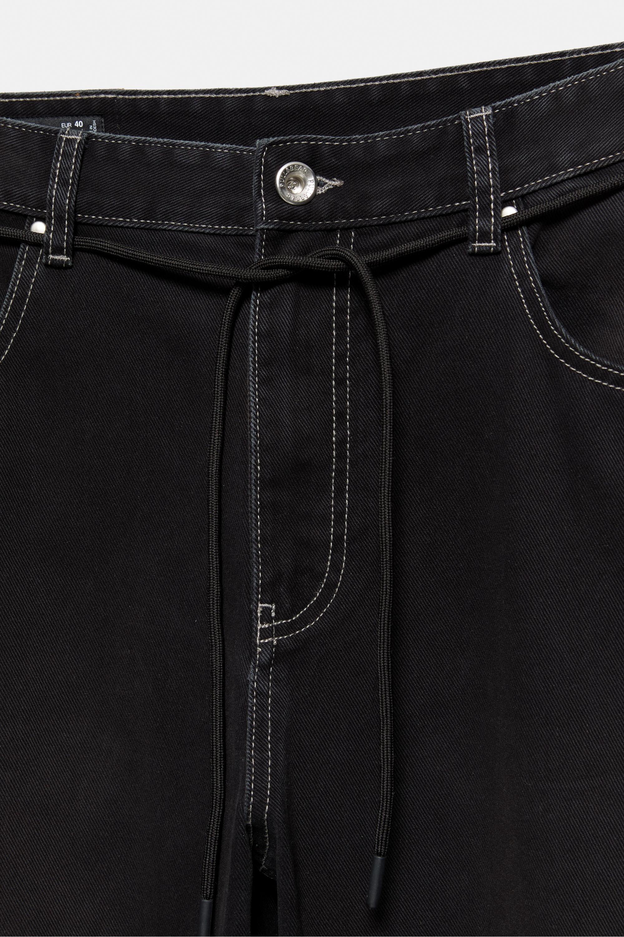 Pull&Bear Grafik kemerli barrel jean görsel 3