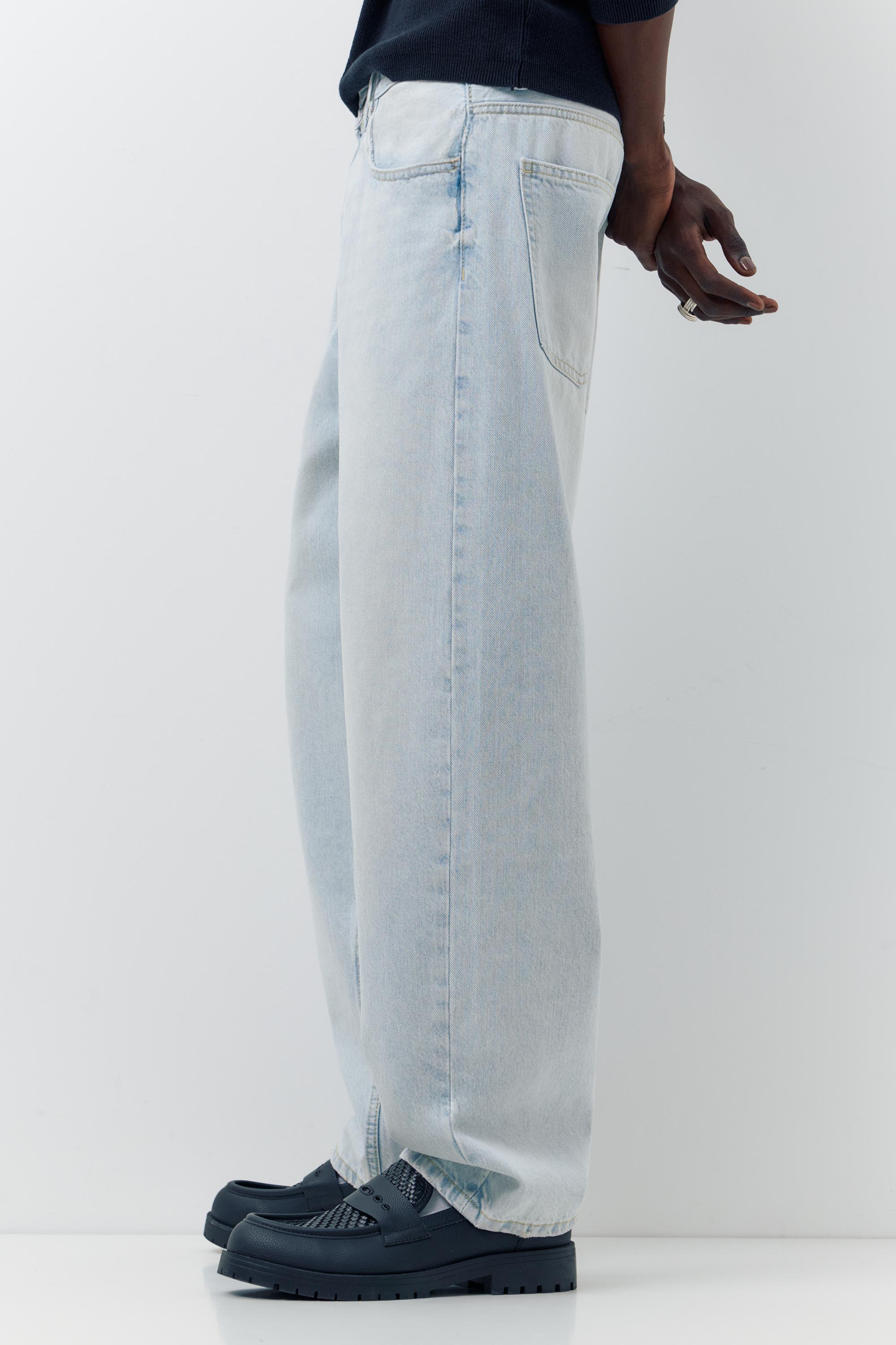 Baggy jeans — Pale blue
