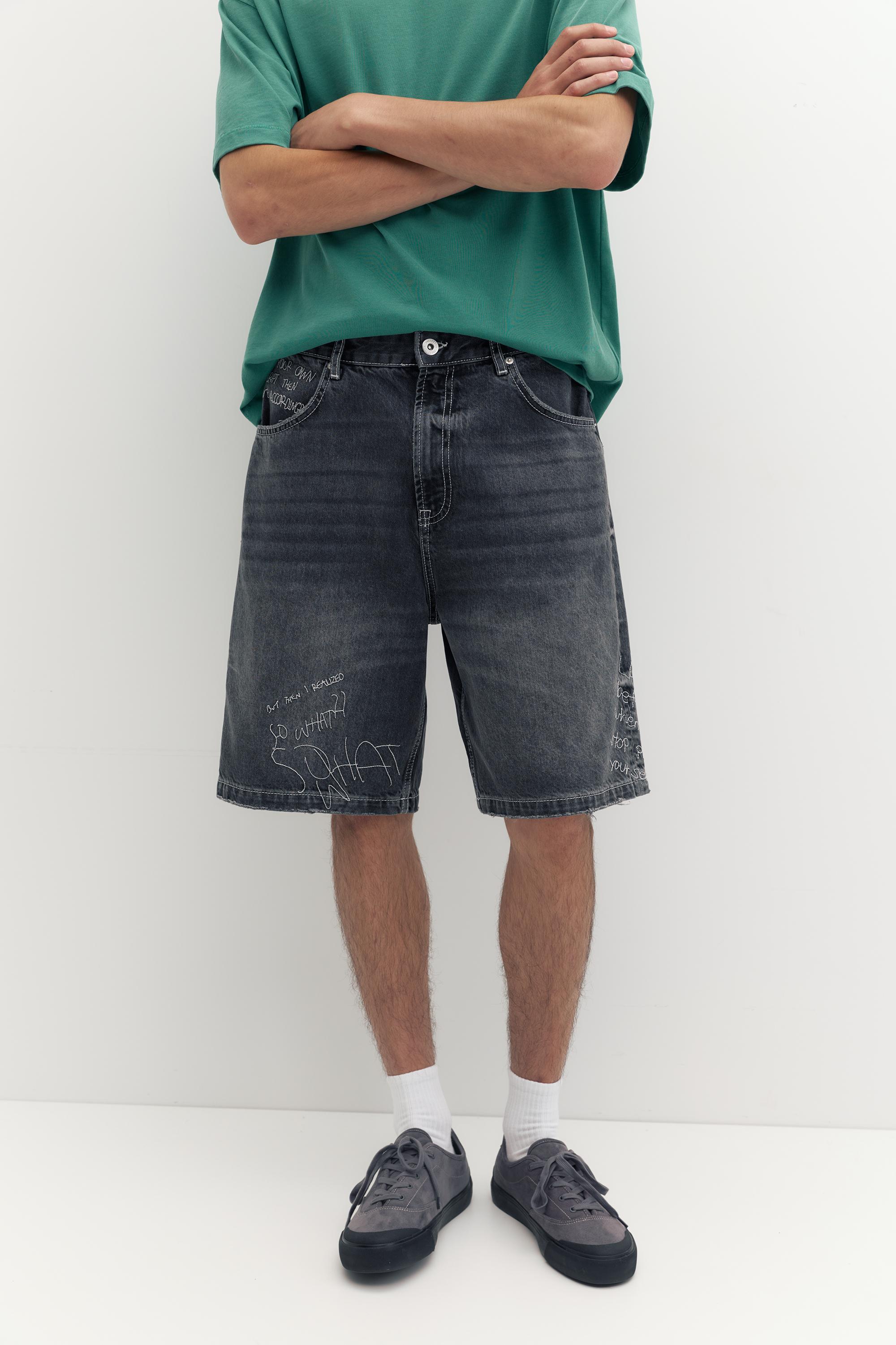 Embroidered baggy denim Bermuda shorts — Faded black