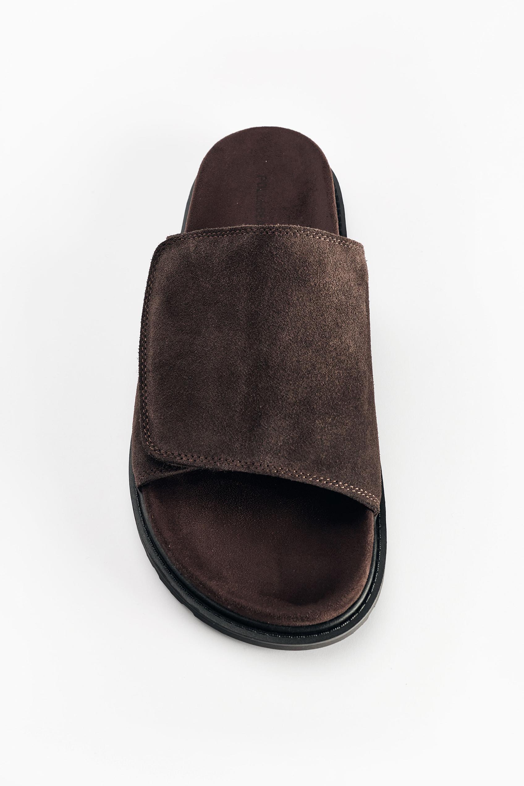 Flat leather sandals — Brown
