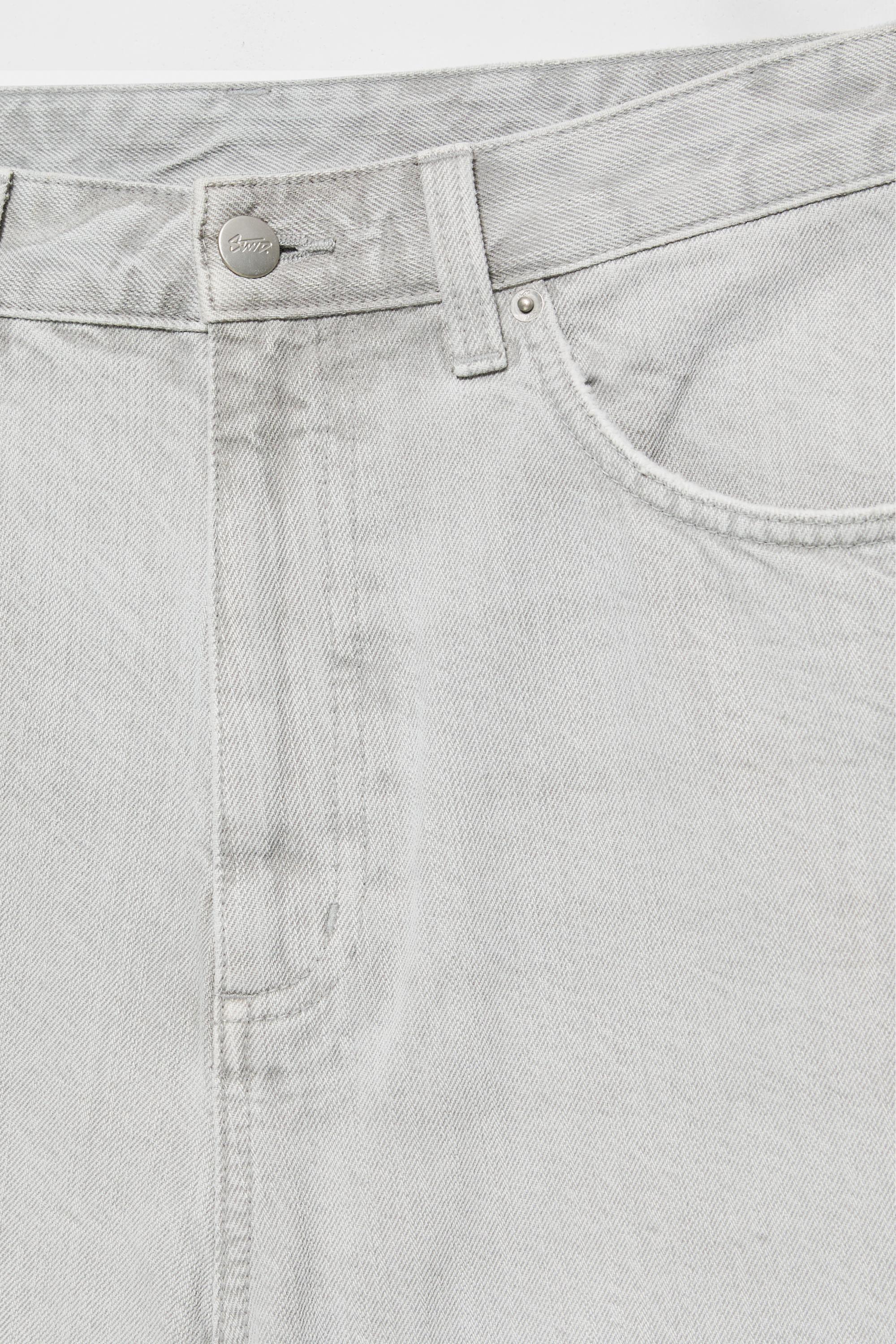Skater denim Bermuda shorts — Pale grey