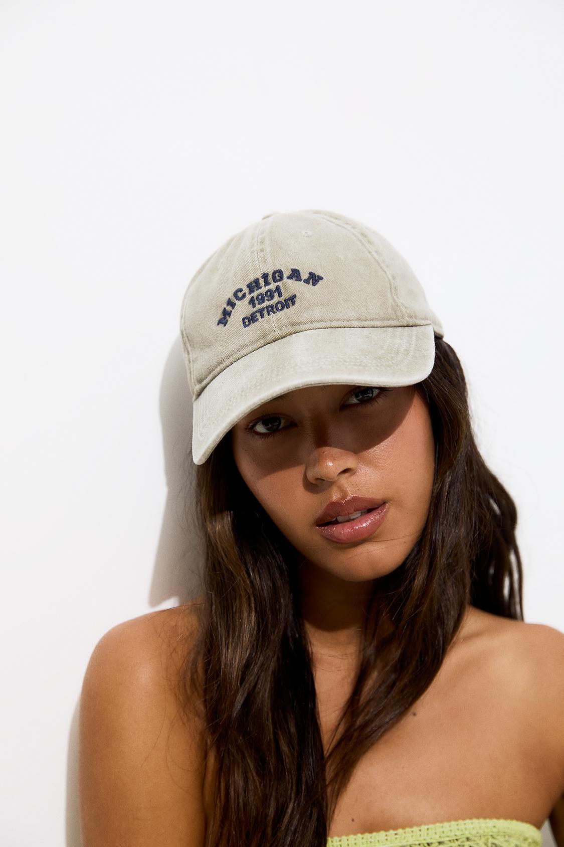 Washed Michigan cap - pull&bear