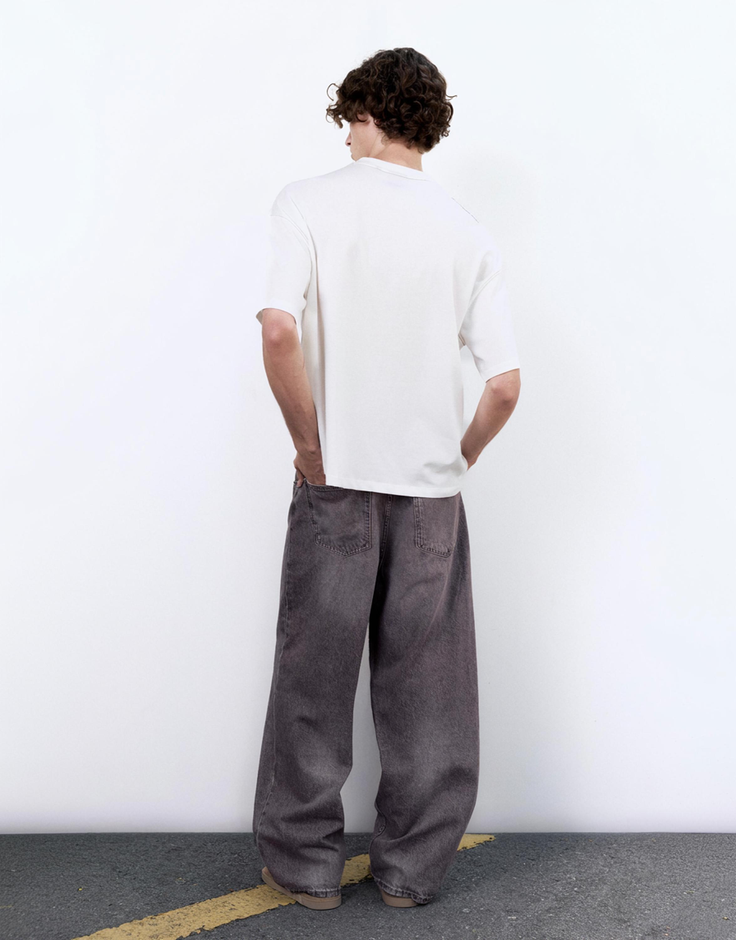 Boxy T-shirt with pocket — Off white