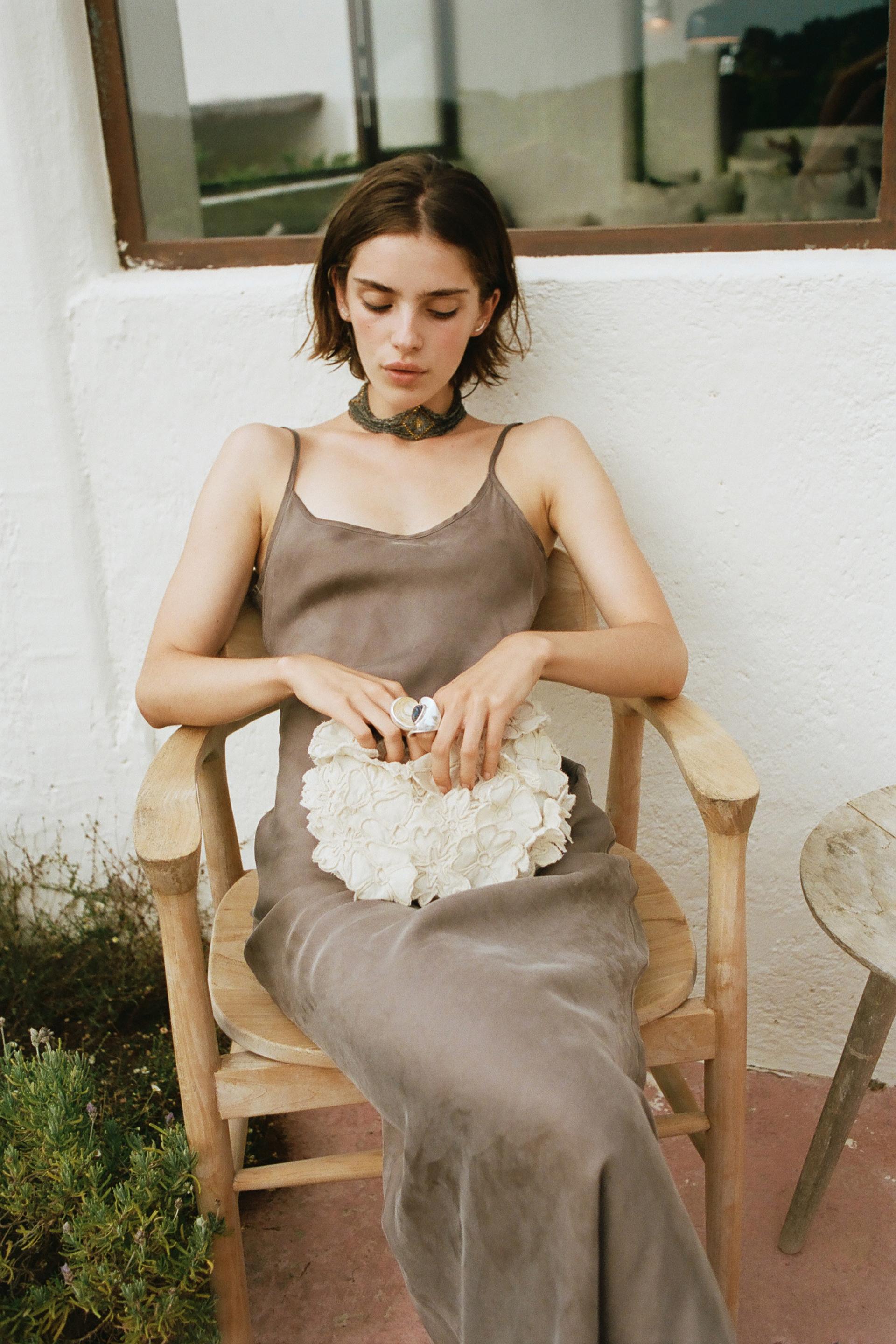 Floral handbag — Ecru