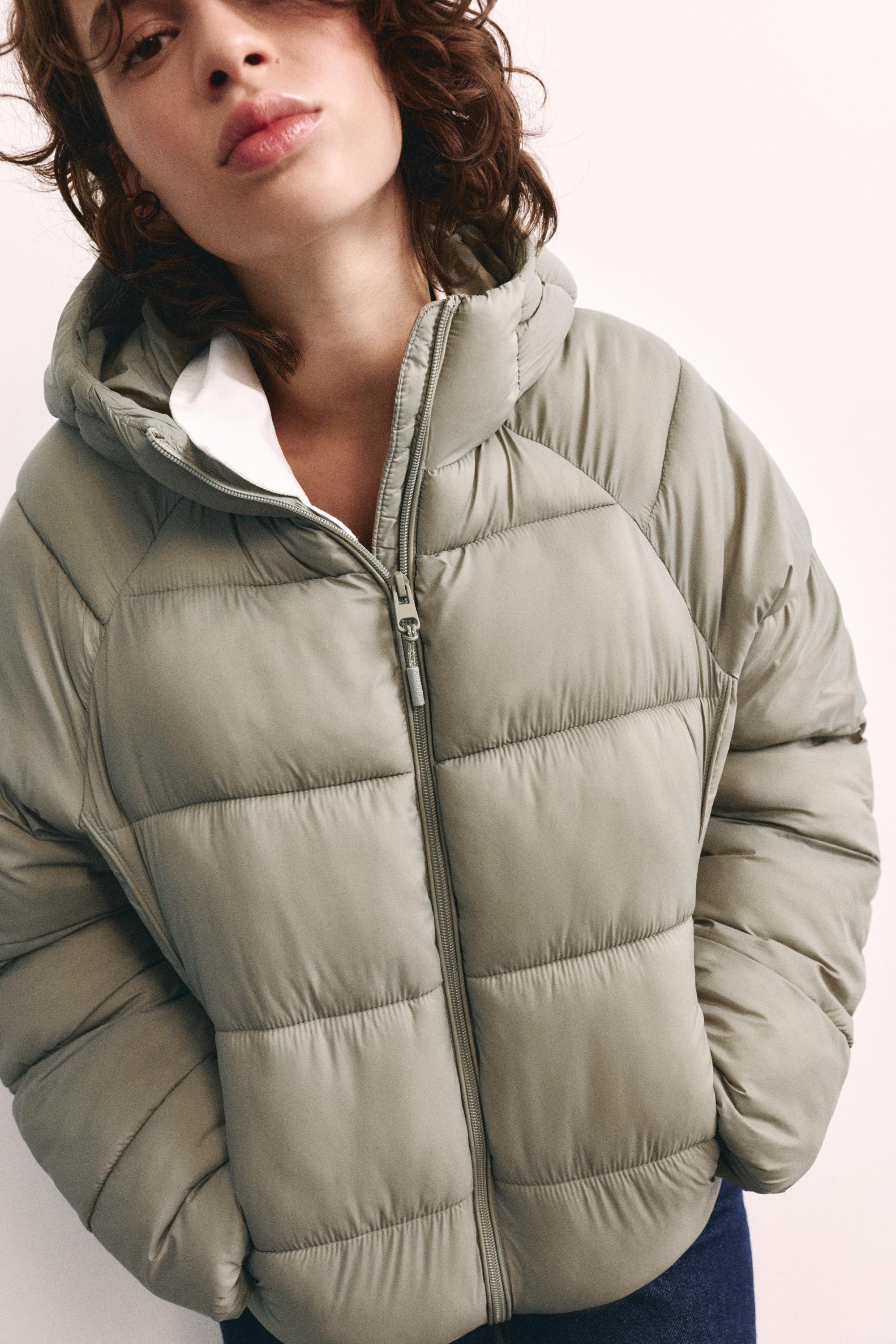 Hooded puffer jacket — Pale khaki