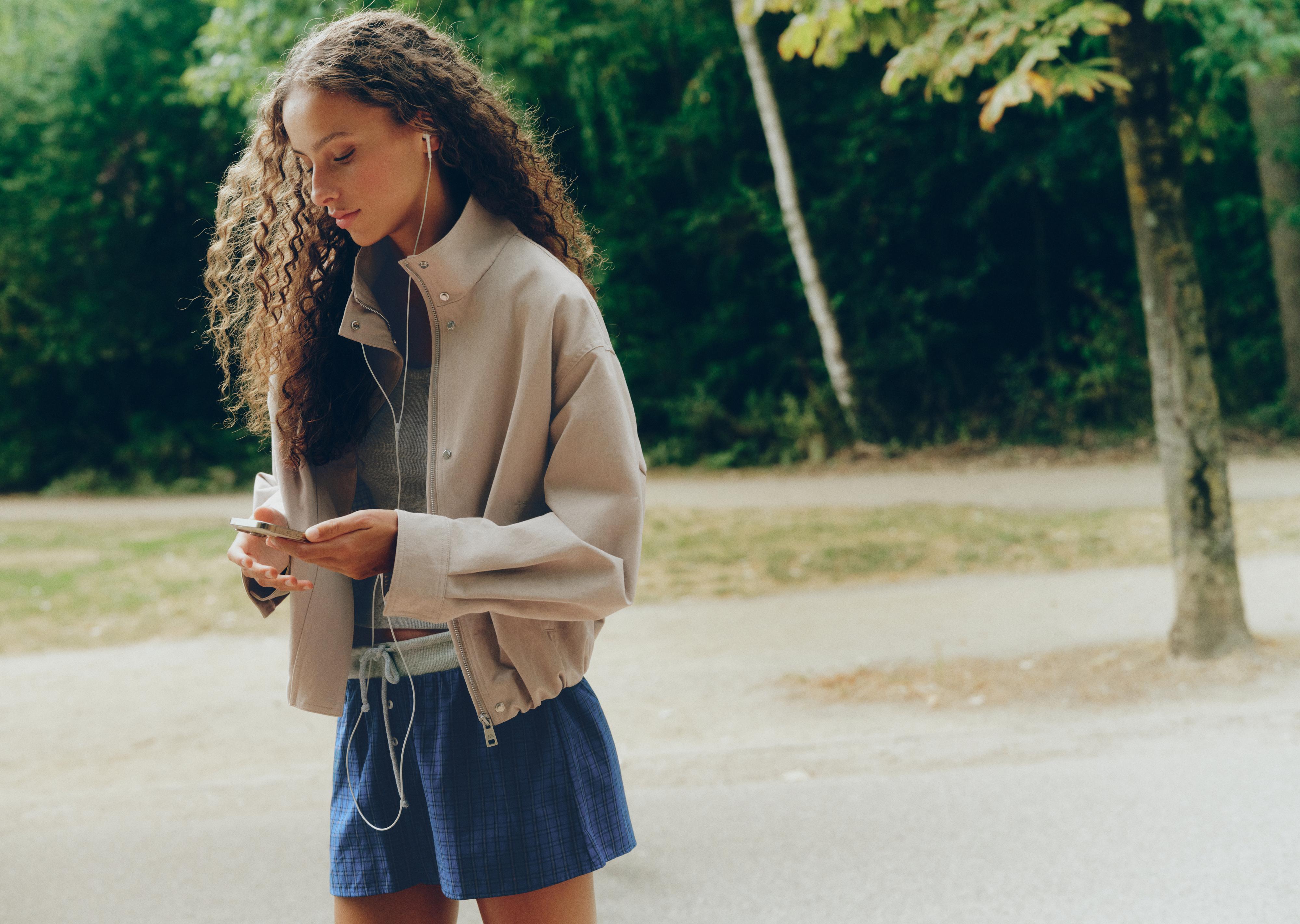 Oversize high-neck jacket — Sand