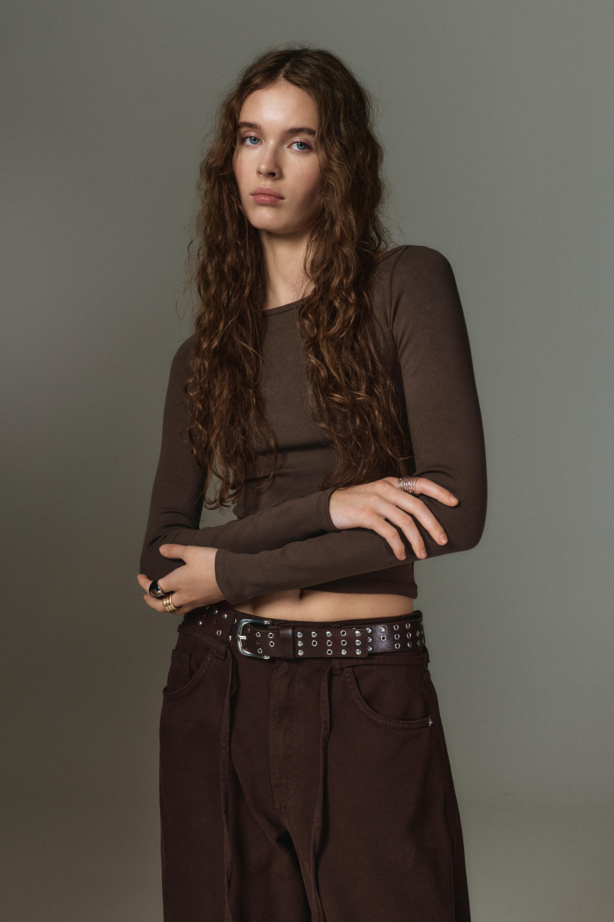 Long sleeve boat neck T-shirt — Brown