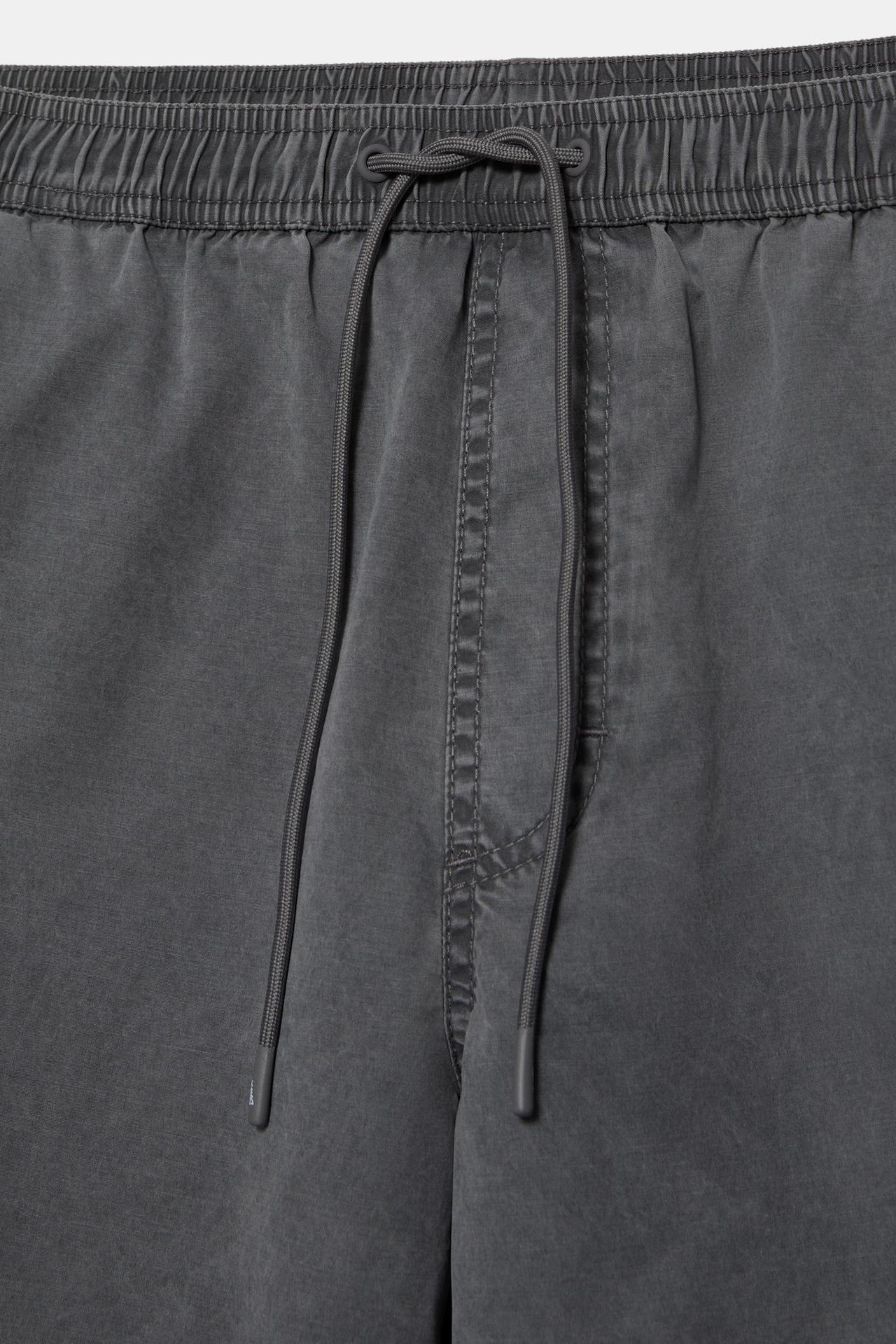 STWD board shorts — Black