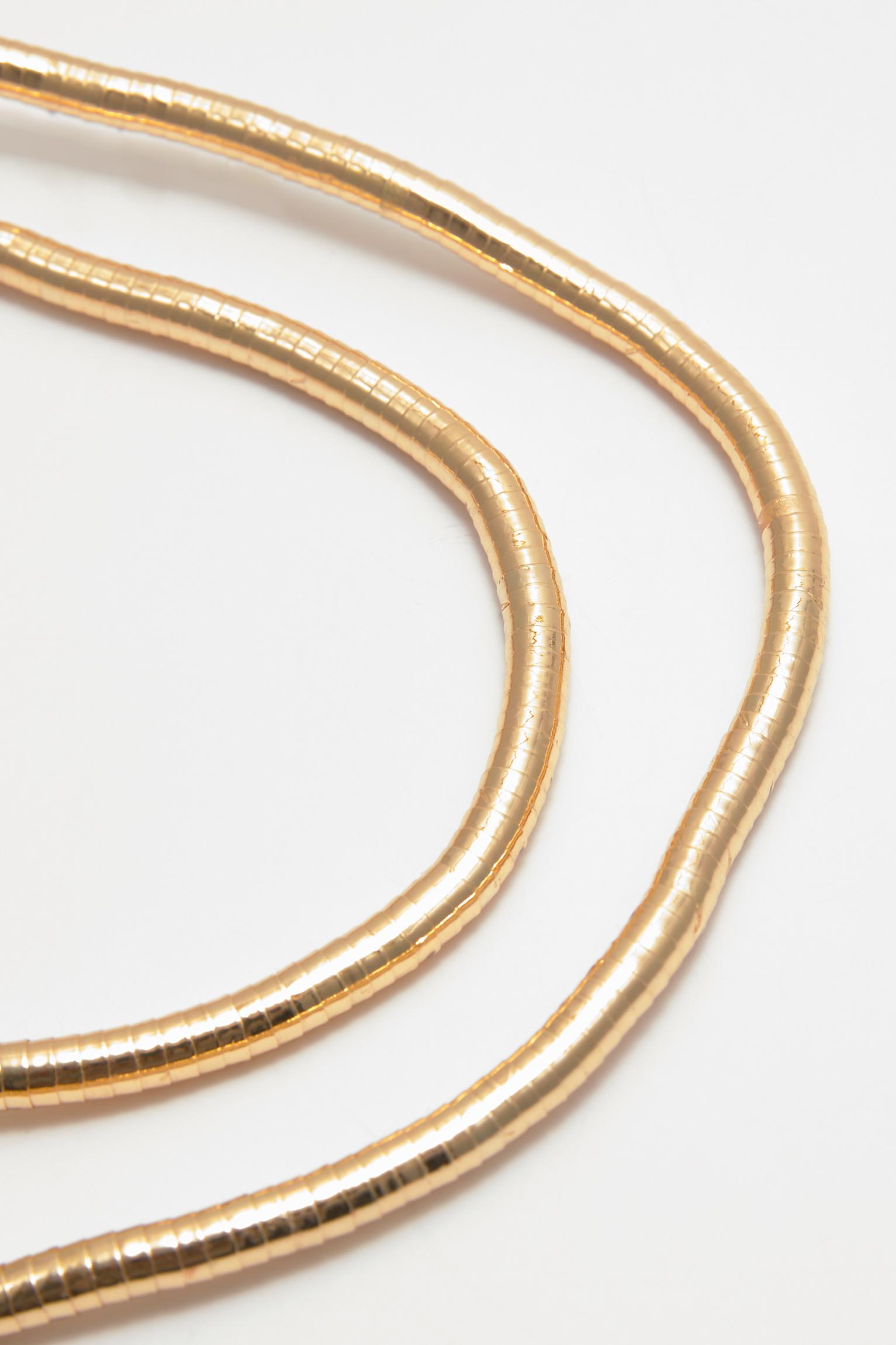 Metallic necklace — Gold