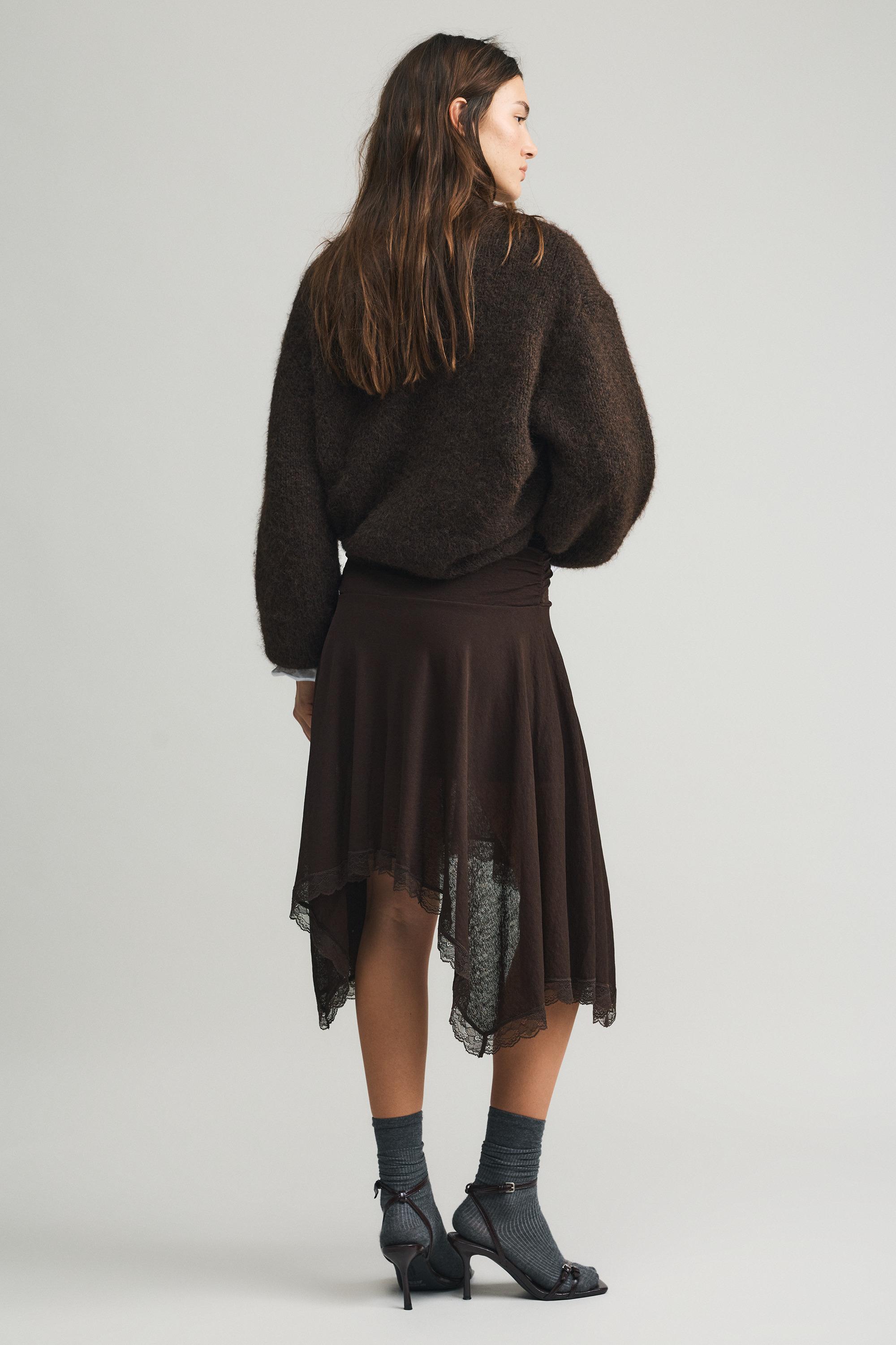 Asimetrik dantelli midi etek - Görsel 18