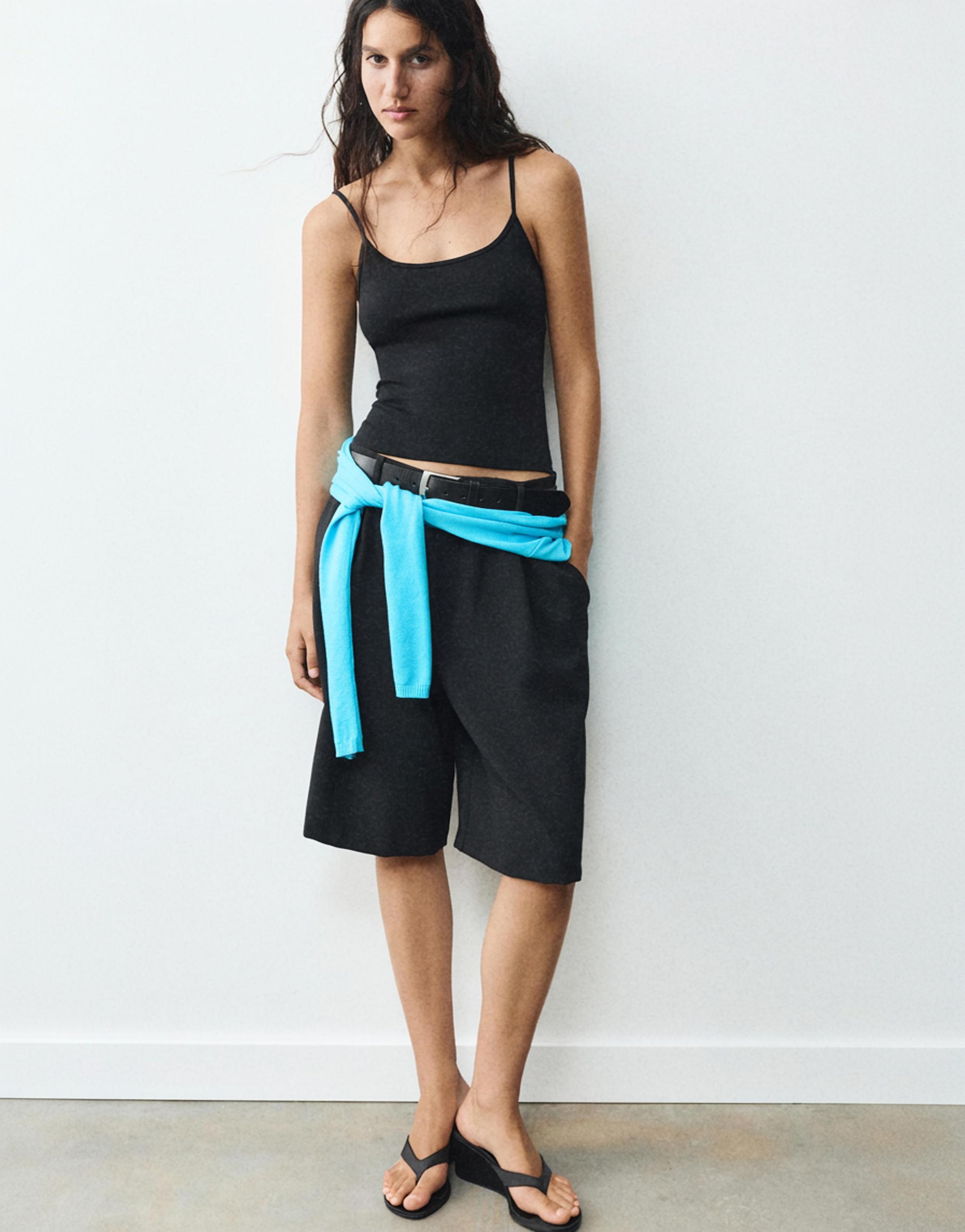 Thin strap top — Black