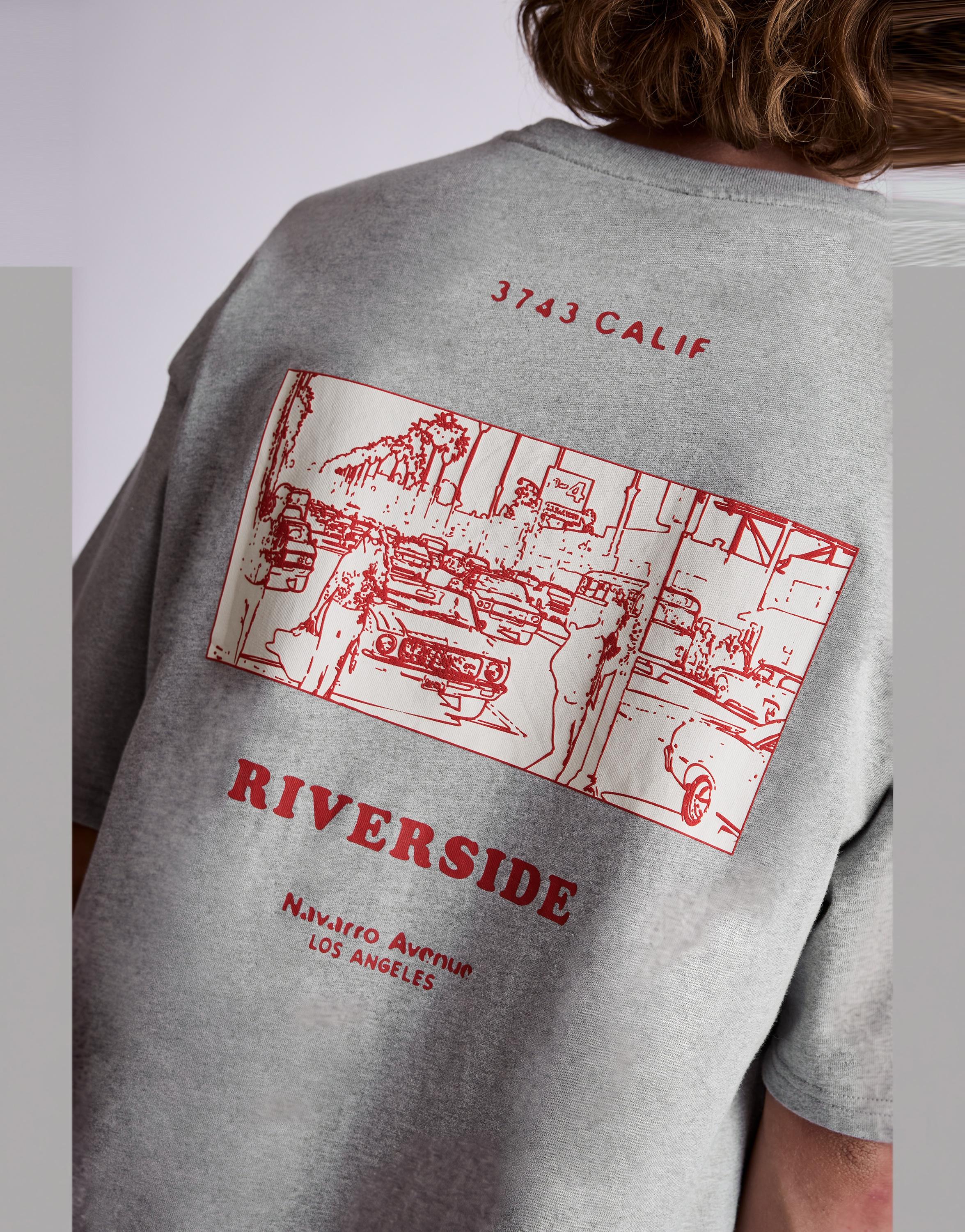Pull&Bear Relaxed kesim kabarık grafikli tişört görsel 4