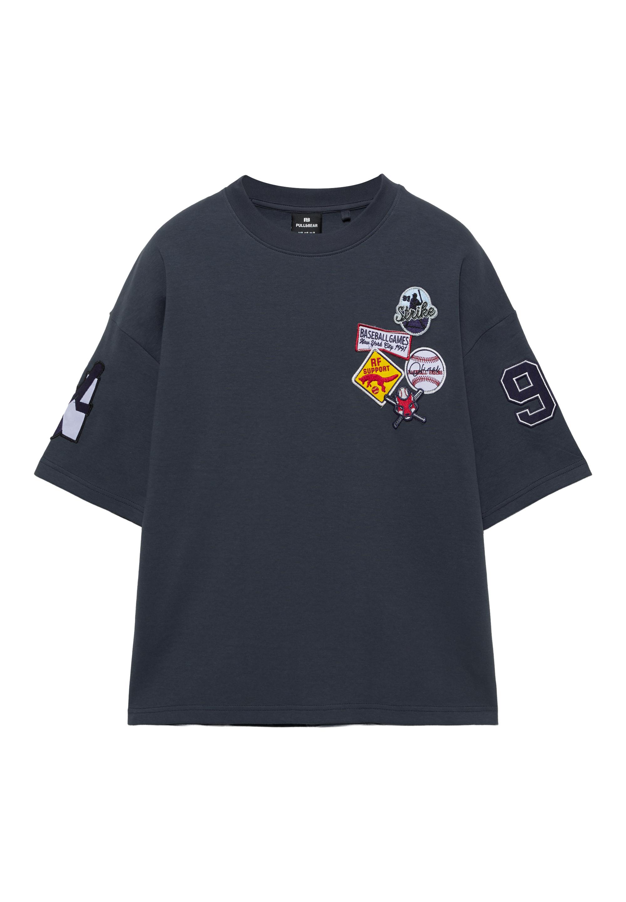 Kısa kollu yama detaylı sweatshirt - Görsel 3