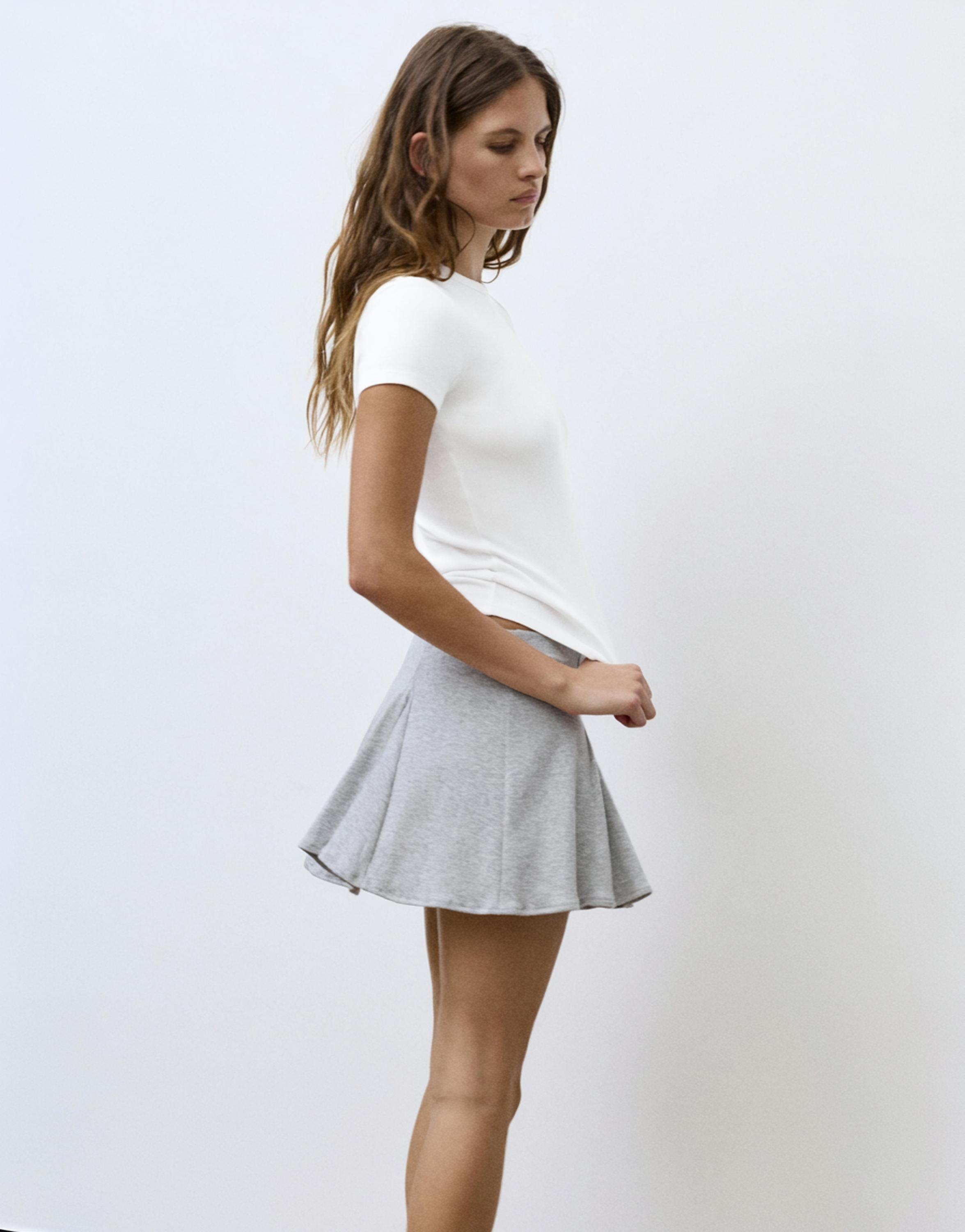 Kısa kollu dar kesim t-shirt - Görsel 53